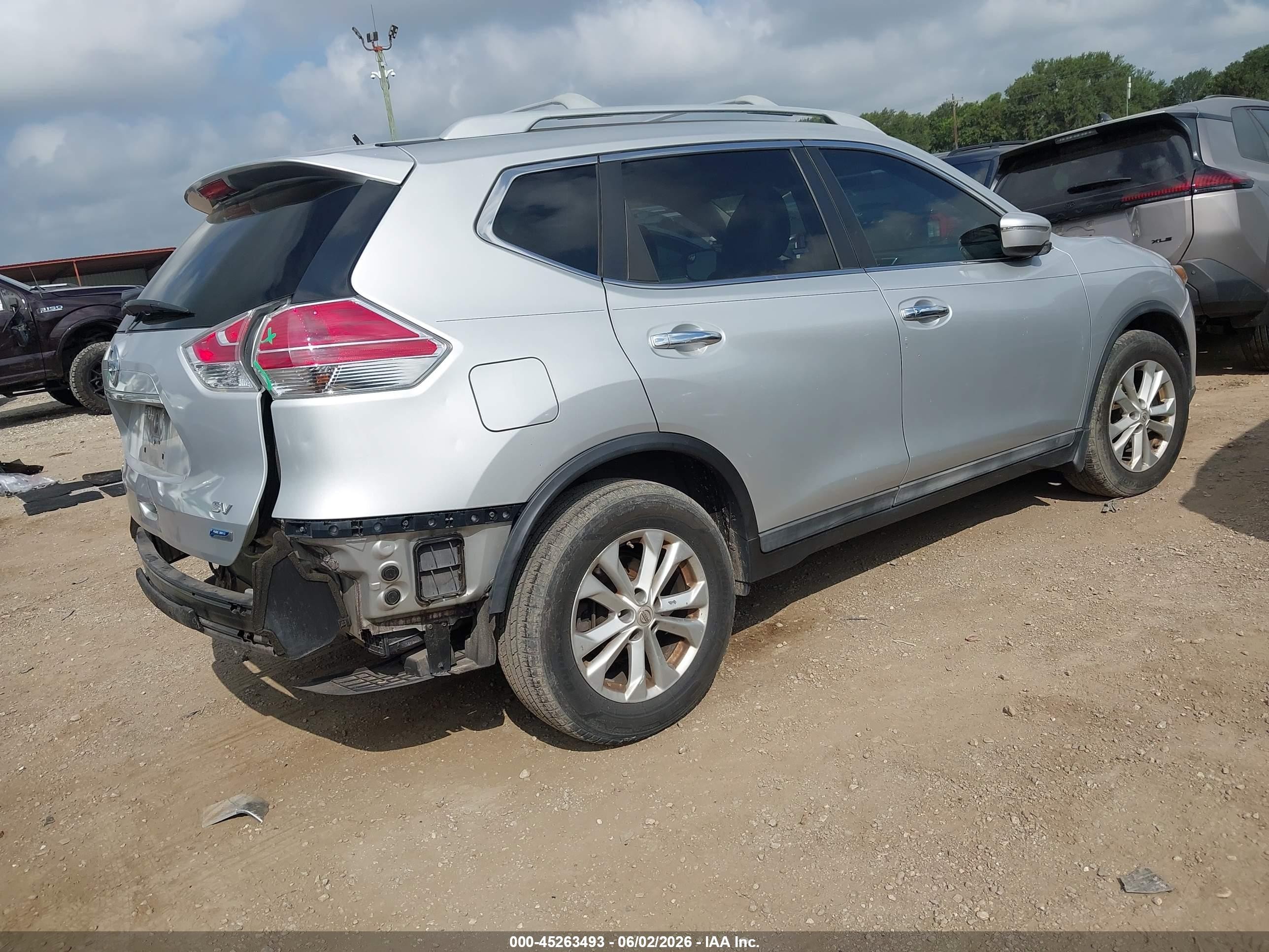 2014 Nissan Rogue Sv Silver vin: 5N1AT2MT9EC861254
