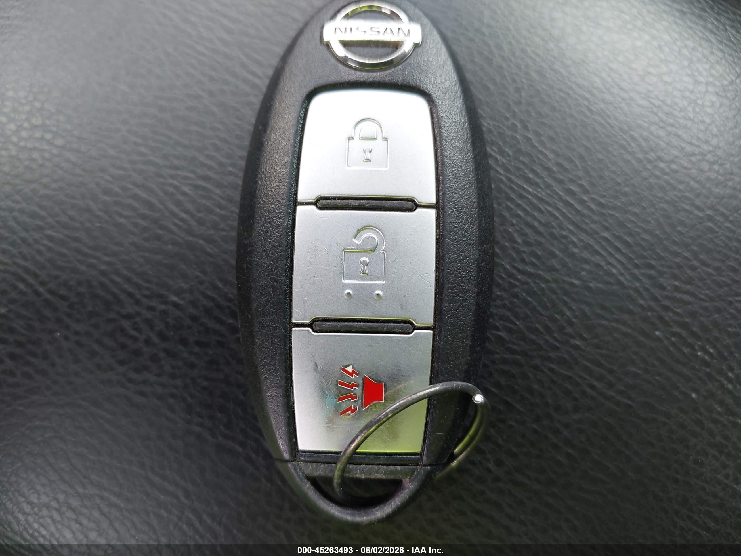 2014 Nissan Rogue Sv Silver vin: 5N1AT2MT9EC861254
