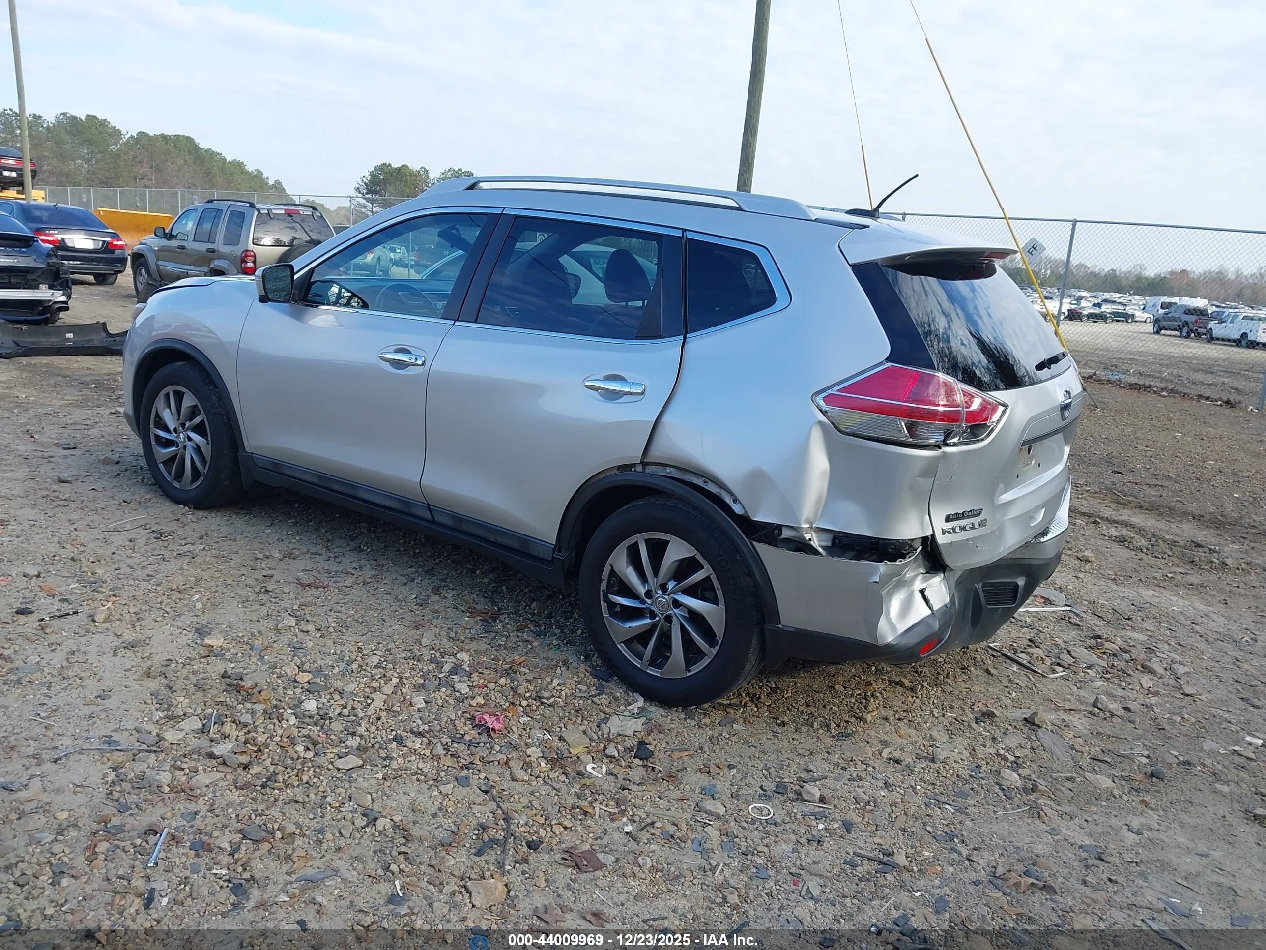 2015 Nissan Rogue Sl Silver vin: 5N1AT2MT9FC769238