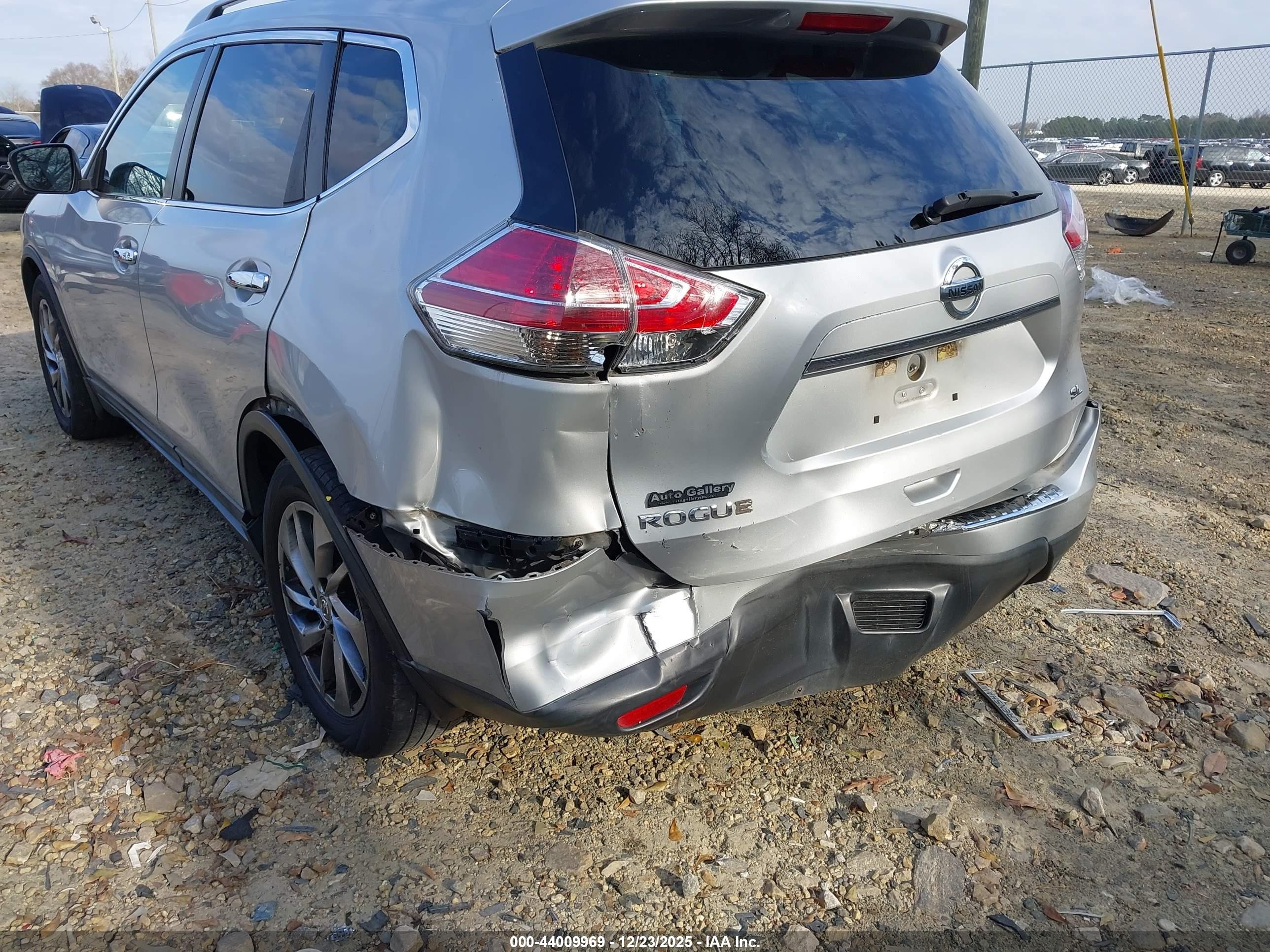 2015 Nissan Rogue Sl Silver vin: 5N1AT2MT9FC769238