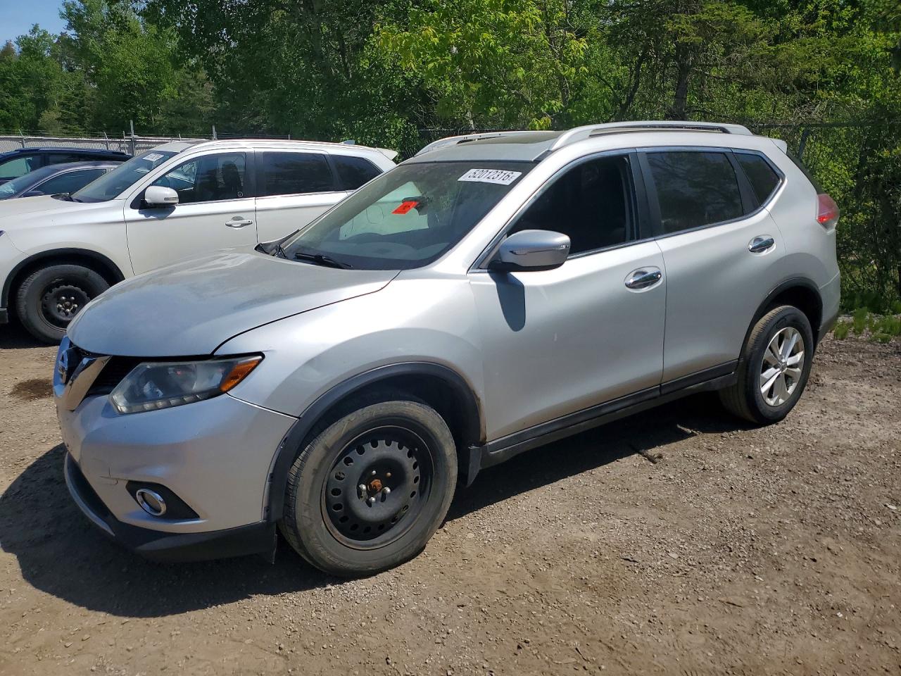 2015 Nissan Rogue S Серебряный vin: 5N1AT2MT9FC881344