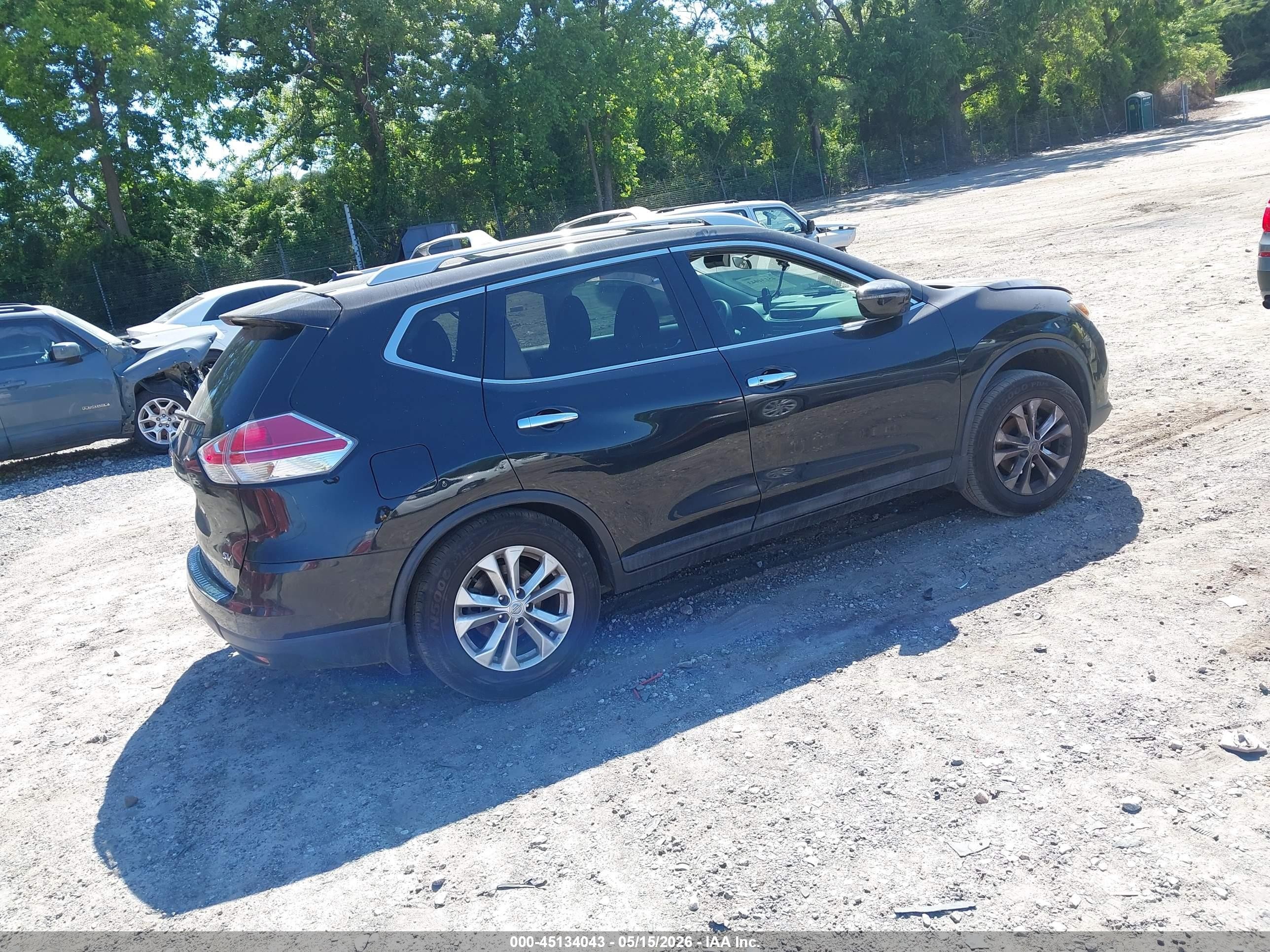 2016 Nissan Rogue Sv Черный vin: 5N1AT2MT9GC919303