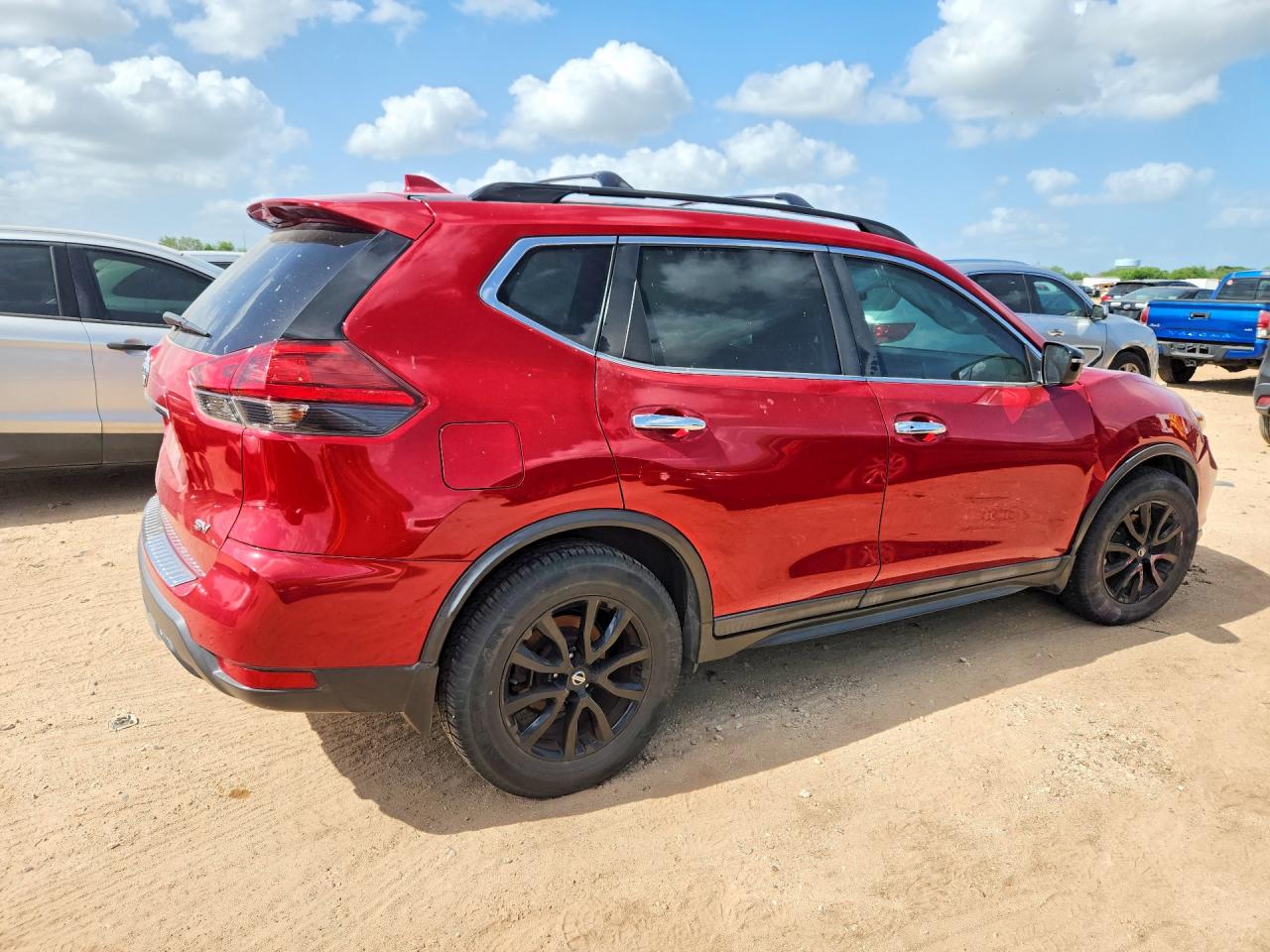 2017 Nissan Rogue Sv Red vin: 5N1AT2MT9HC839257