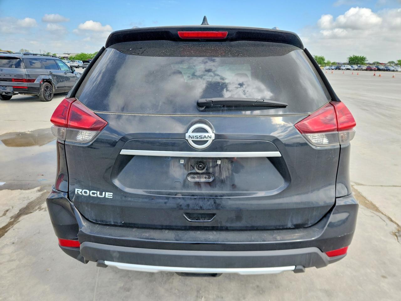 2019 Nissan Rogue S Черный vin: 5N1AT2MT9KC746911