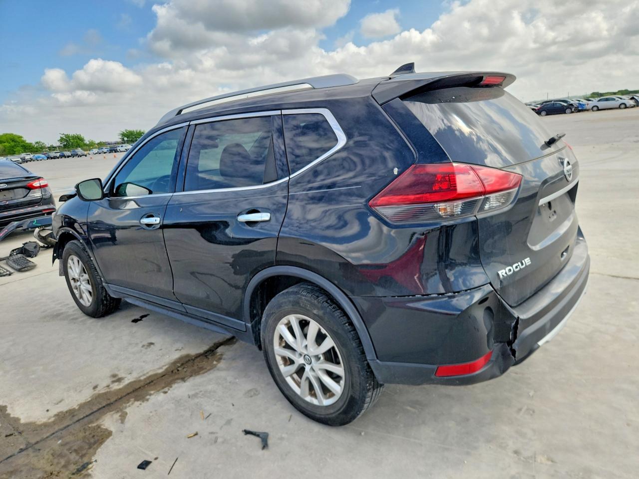 2019 Nissan Rogue S Черный vin: 5N1AT2MT9KC746911