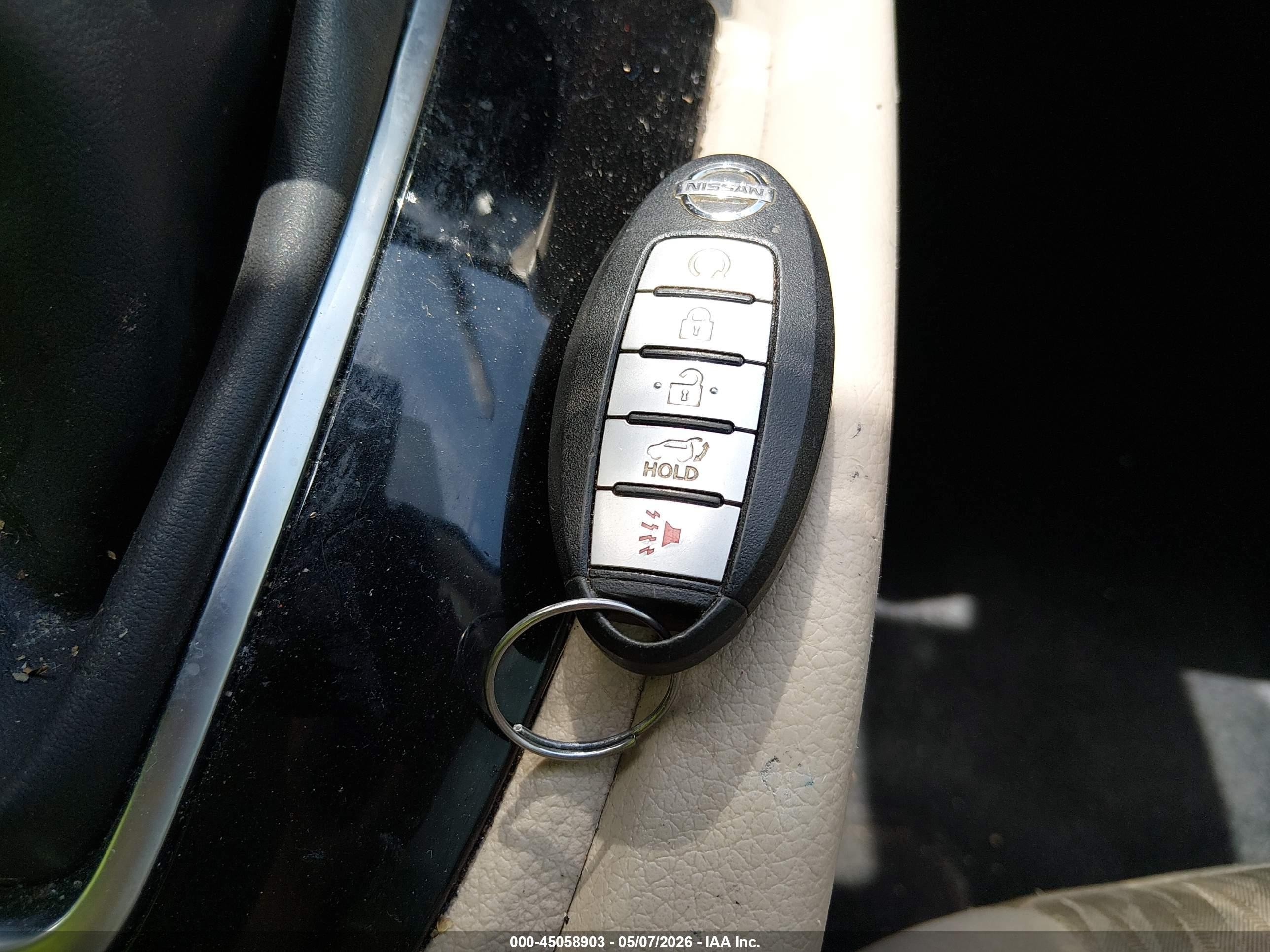 2019 Nissan Rogue Sv Белый vin: 5N1AT2MT9KC786776