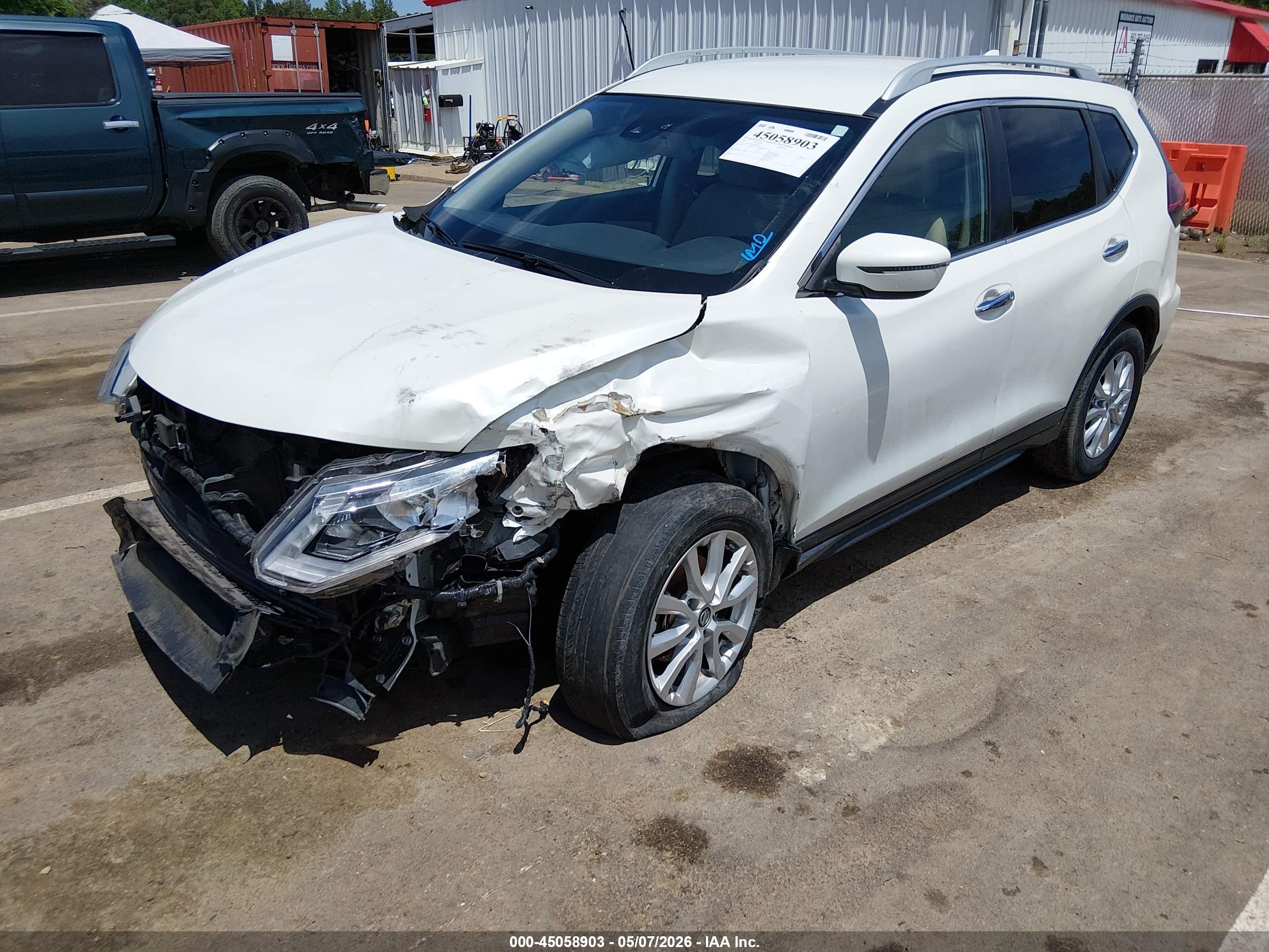 2019 Nissan Rogue Sv Белый vin: 5N1AT2MT9KC786776