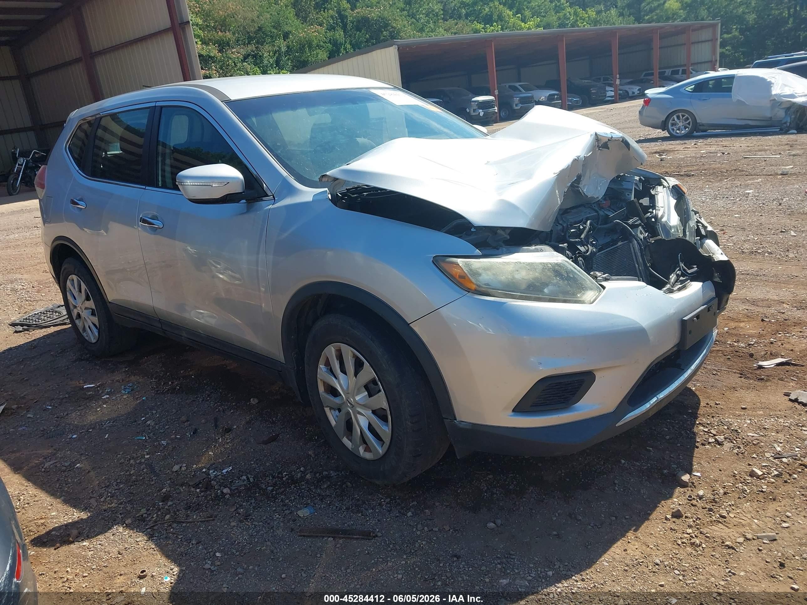 2014 Nissan Rogue S Silver vin: 5N1AT2MTXEC809051