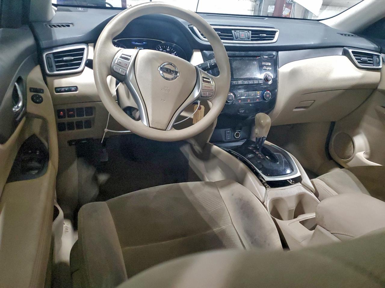 2014 Nissan Rogue S White vin: 5N1AT2MTXEC811298
