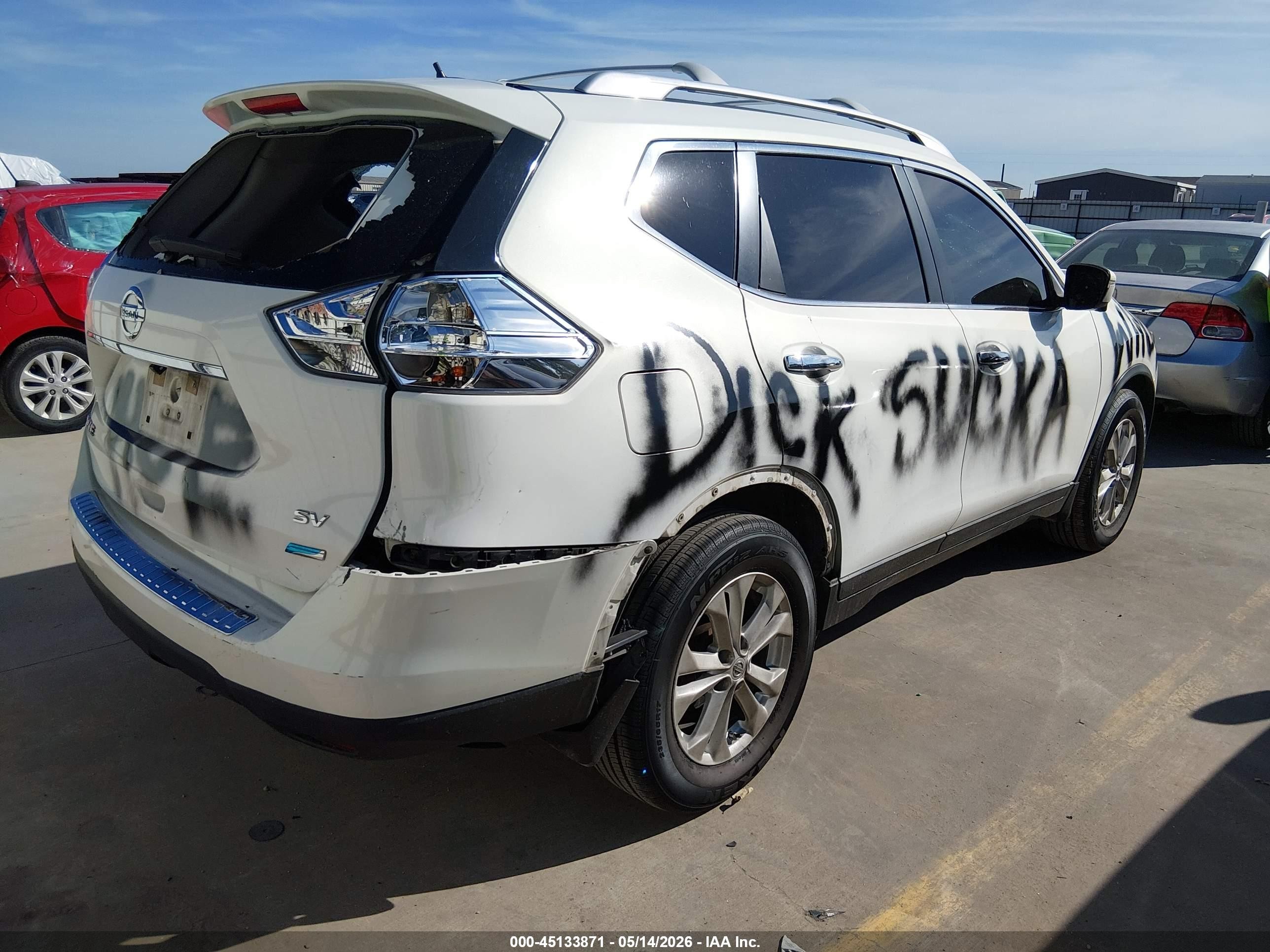 2014 Nissan Rogue Sv White vin: 5N1AT2MTXEC815092