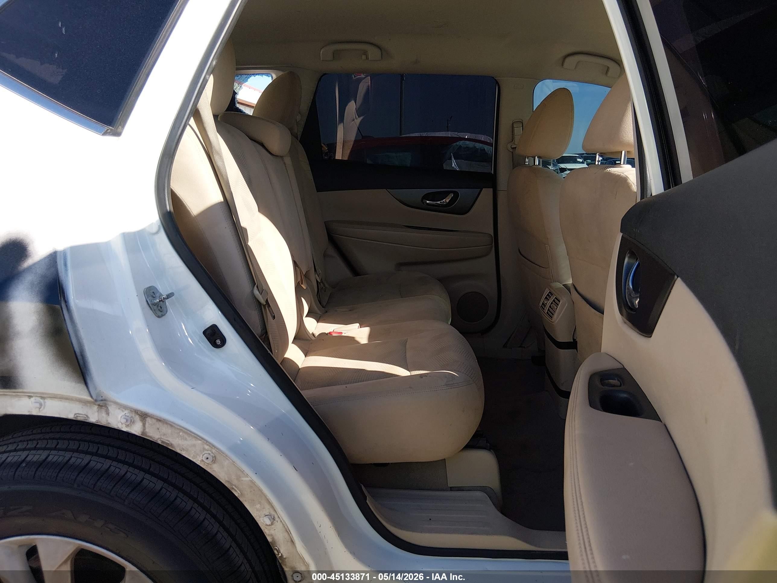 2014 Nissan Rogue Sv White vin: 5N1AT2MTXEC815092