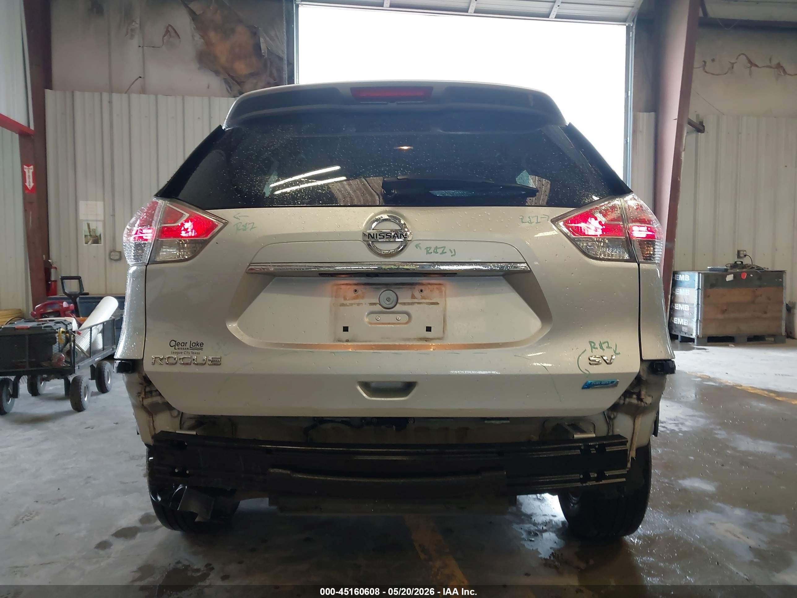 2014 Nissan Rogue Sv Silver vin: 5N1AT2MTXEC865362
