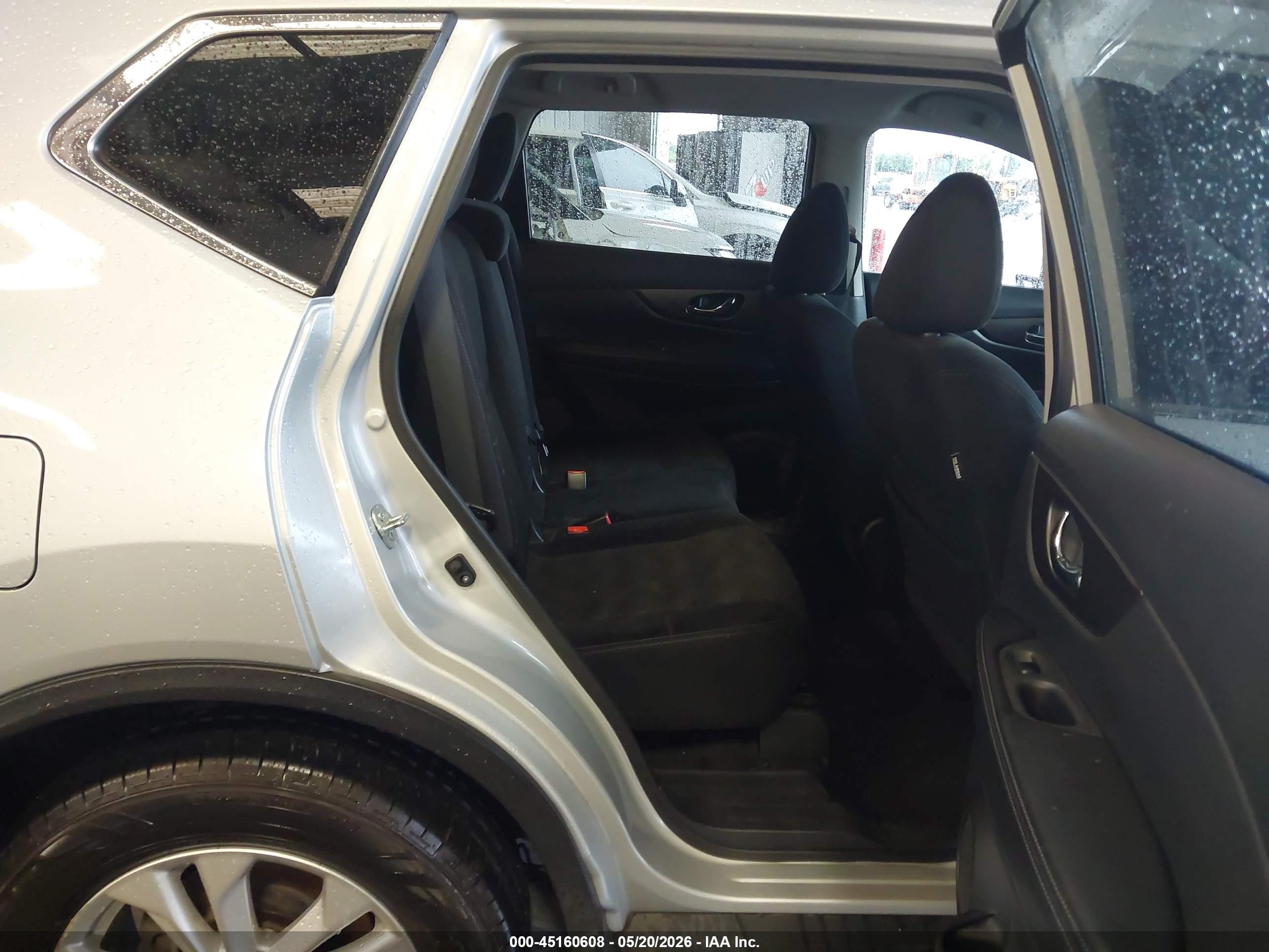2014 Nissan Rogue Sv Silver vin: 5N1AT2MTXEC865362