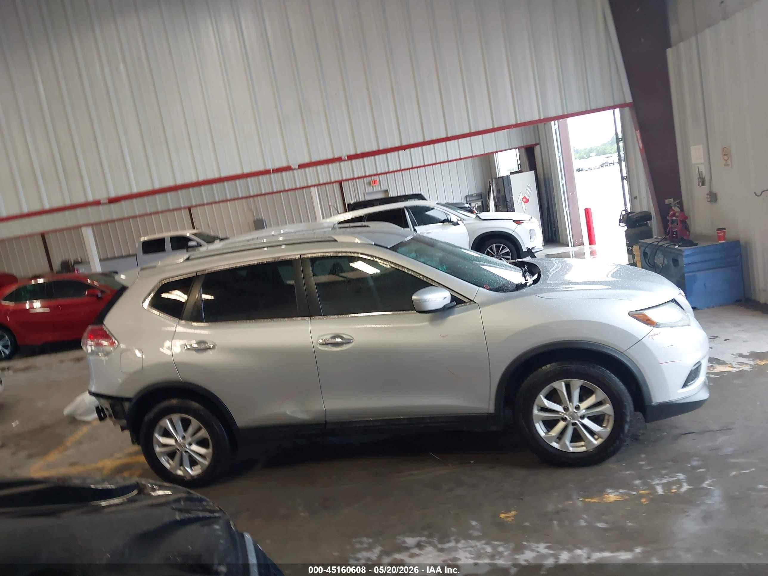 2014 Nissan Rogue Sv Silver vin: 5N1AT2MTXEC865362