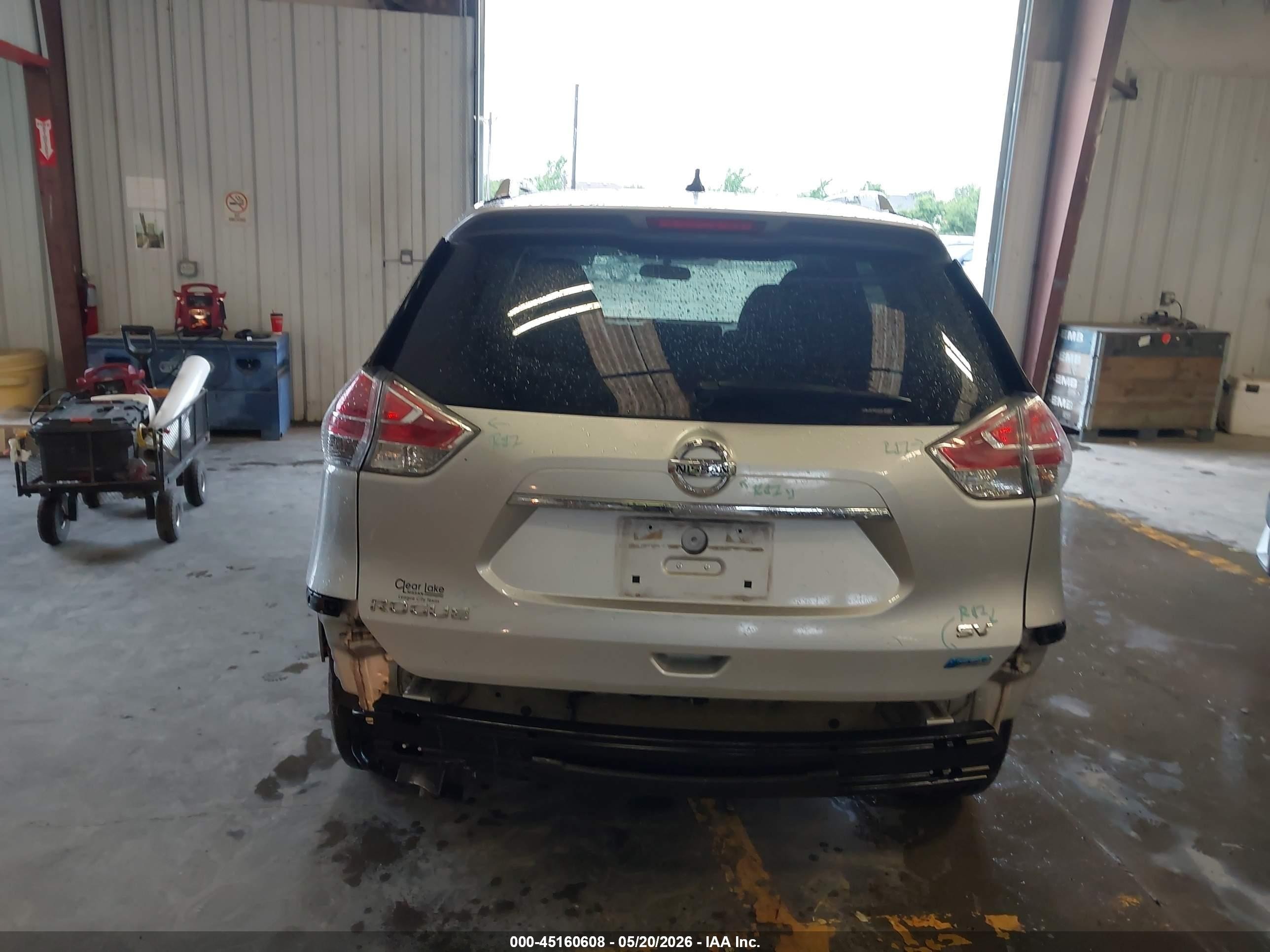 2014 Nissan Rogue Sv Silver vin: 5N1AT2MTXEC865362