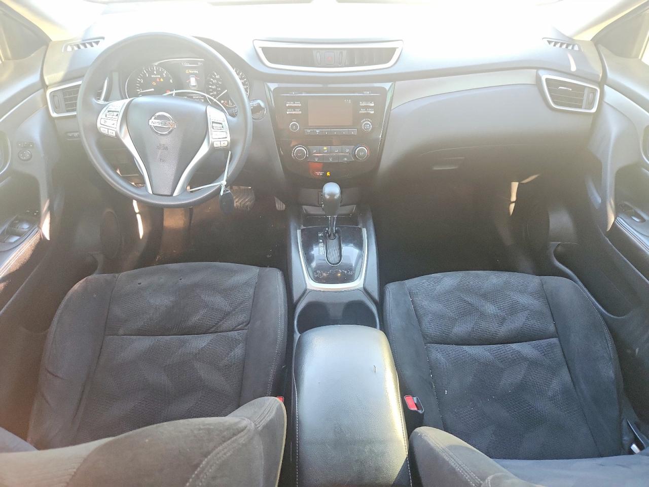 2015 Nissan Rogue S Silver vin: 5N1AT2MTXFC753792