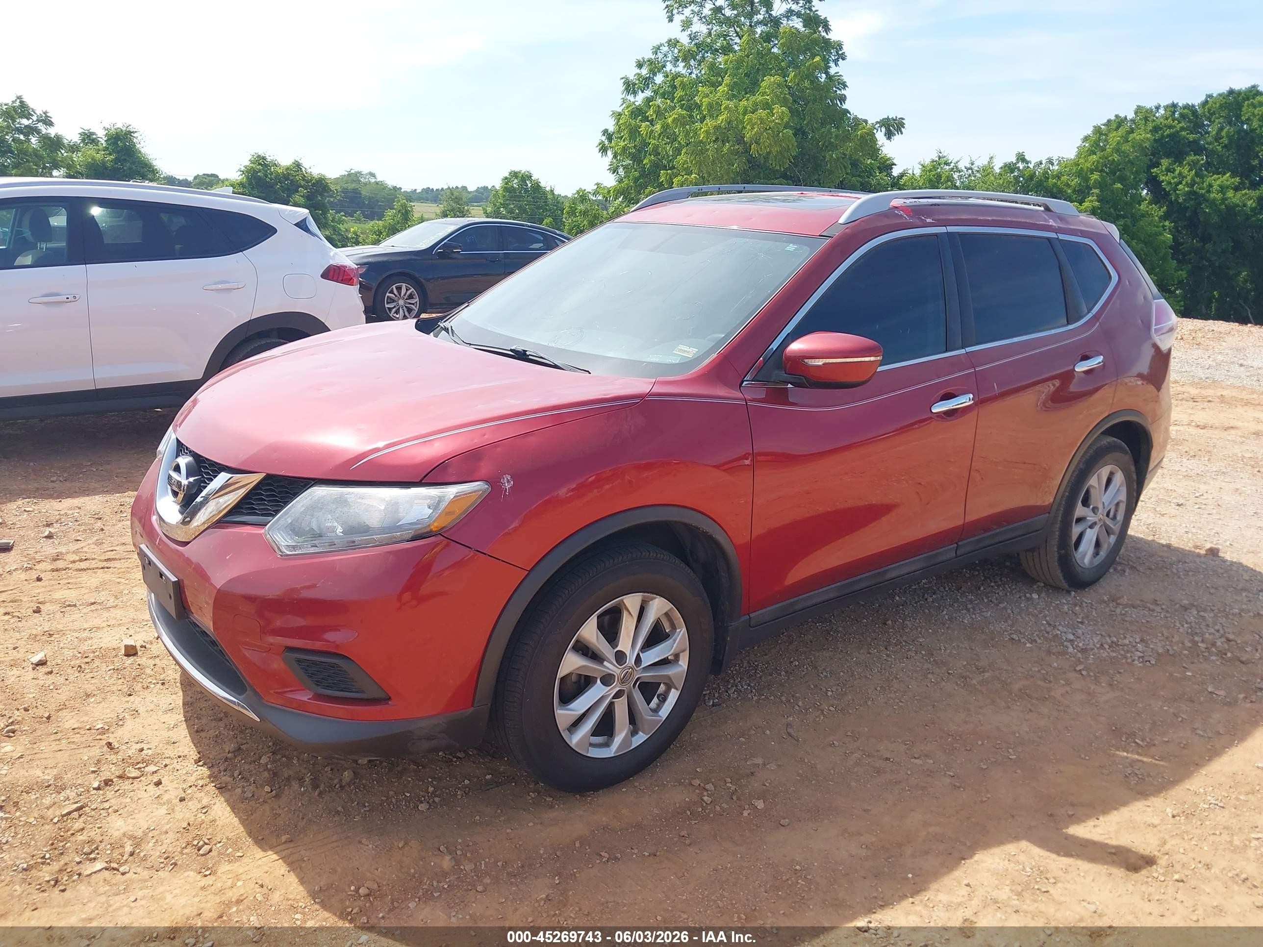 2015 Nissan Rogue Sv Красный vin: 5N1AT2MTXFC841354