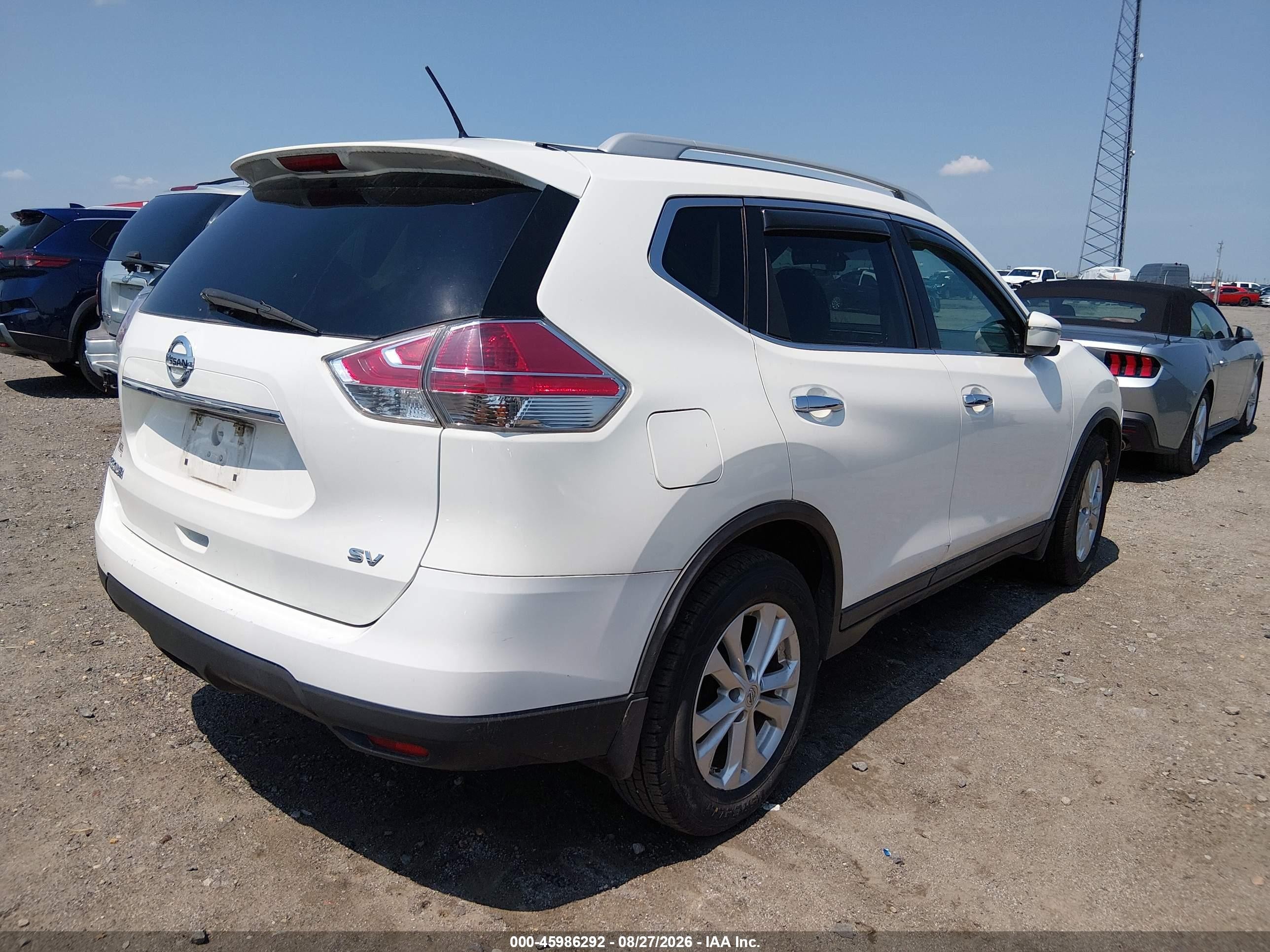 2015 Nissan Rogue Sv White vin: 5N1AT2MTXFC884480