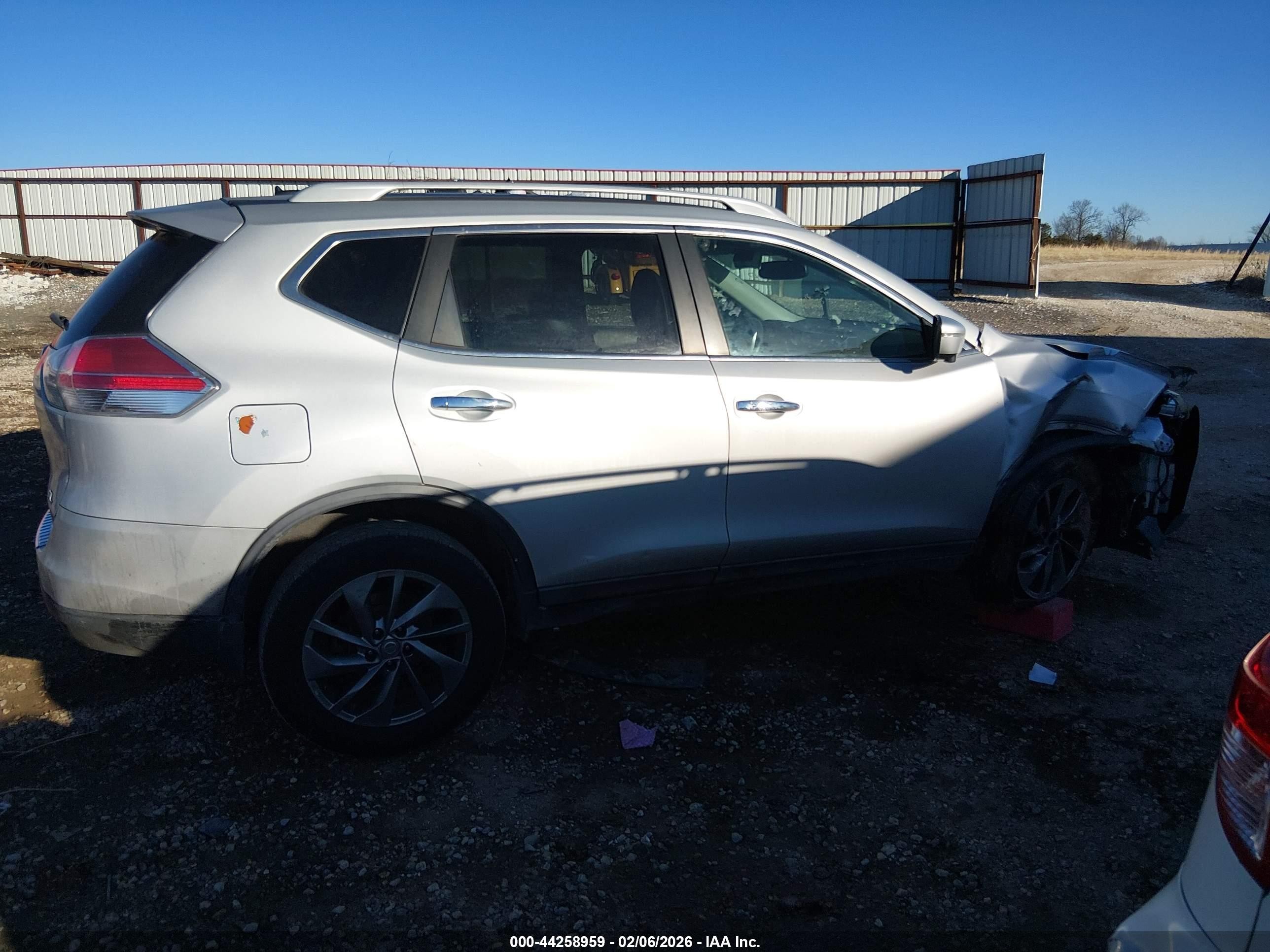 2015 Nissan Rogue Sl Silver vin: 5N1AT2MTXFC885399