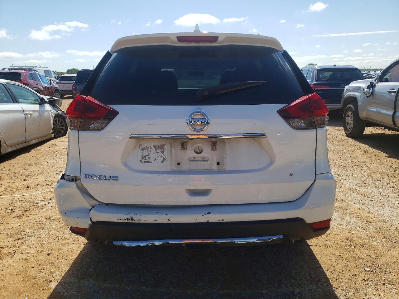 2018 Nissan Rogue S White vin: 5N1AT2MTXJC839760