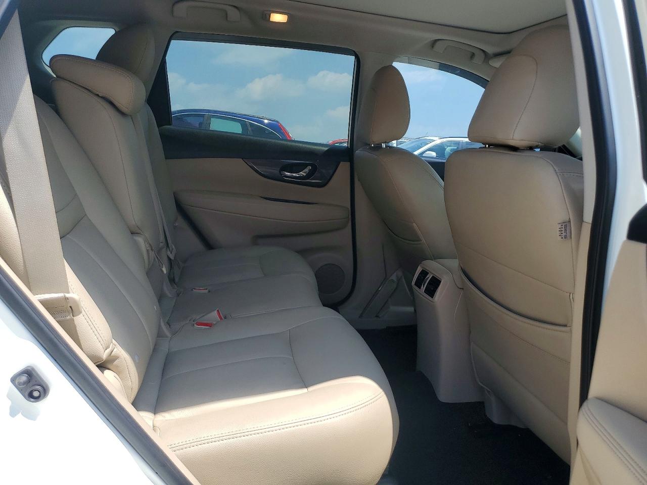 2020 Nissan Rogue Sv White vin: 5N1AT2MTXLC744022