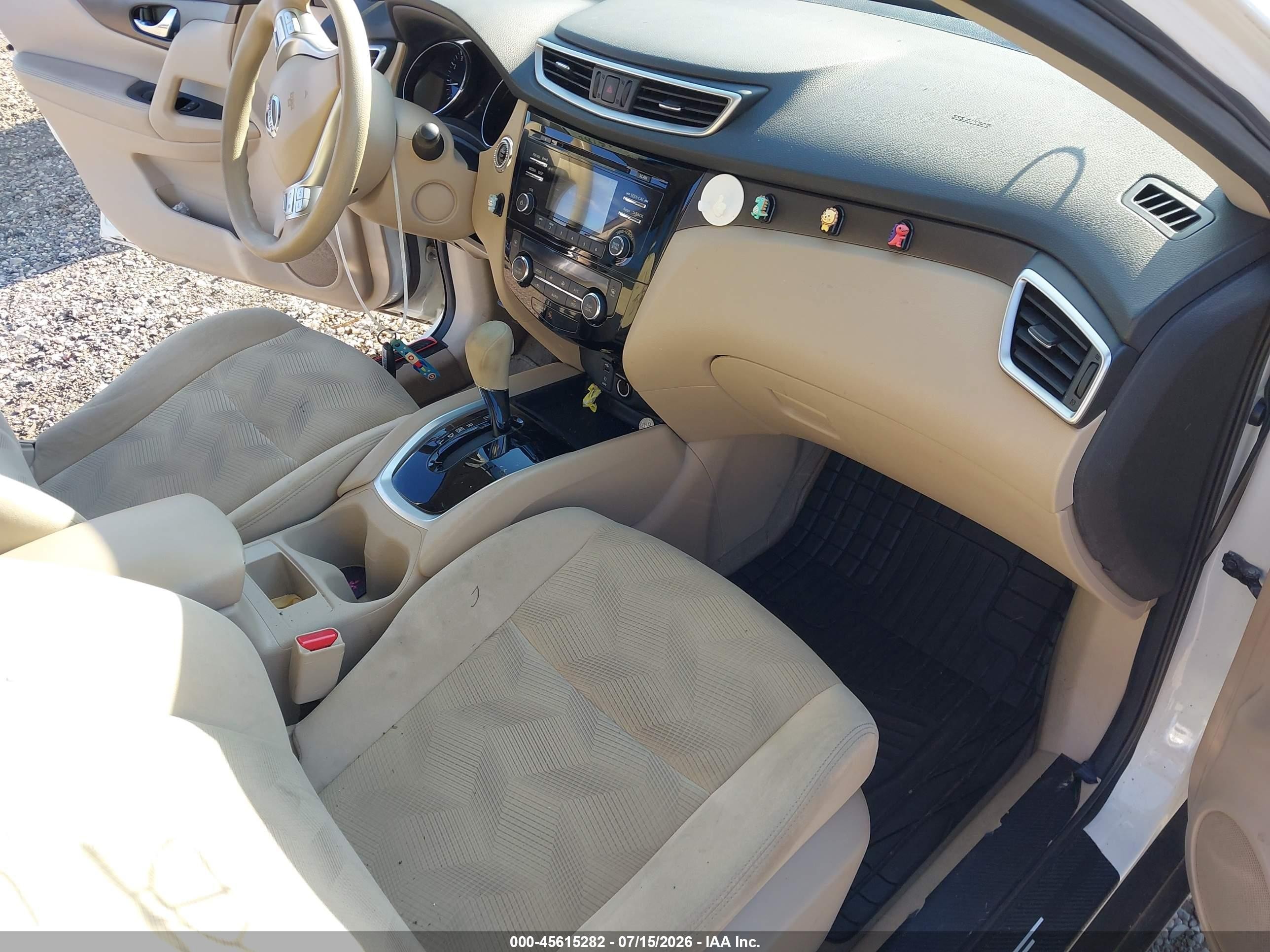 2014 Nissan Rogue Sv White vin: 5N1AT2MV0EC750979