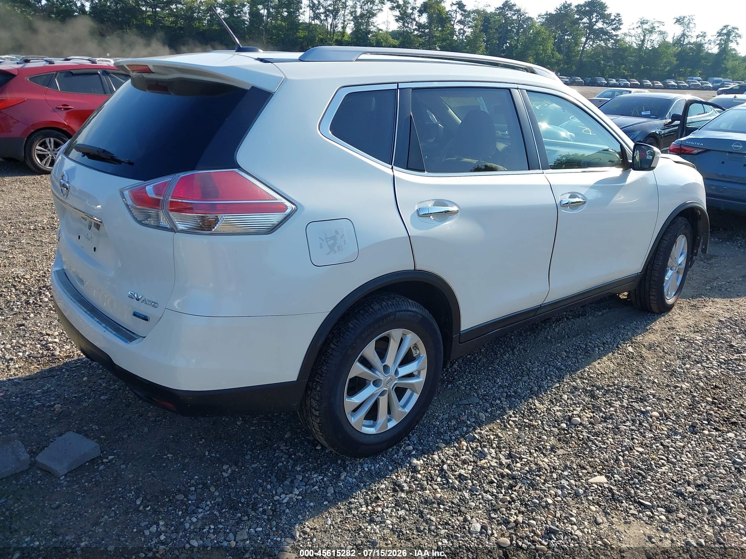 2014 Nissan Rogue Sv White vin: 5N1AT2MV0EC750979