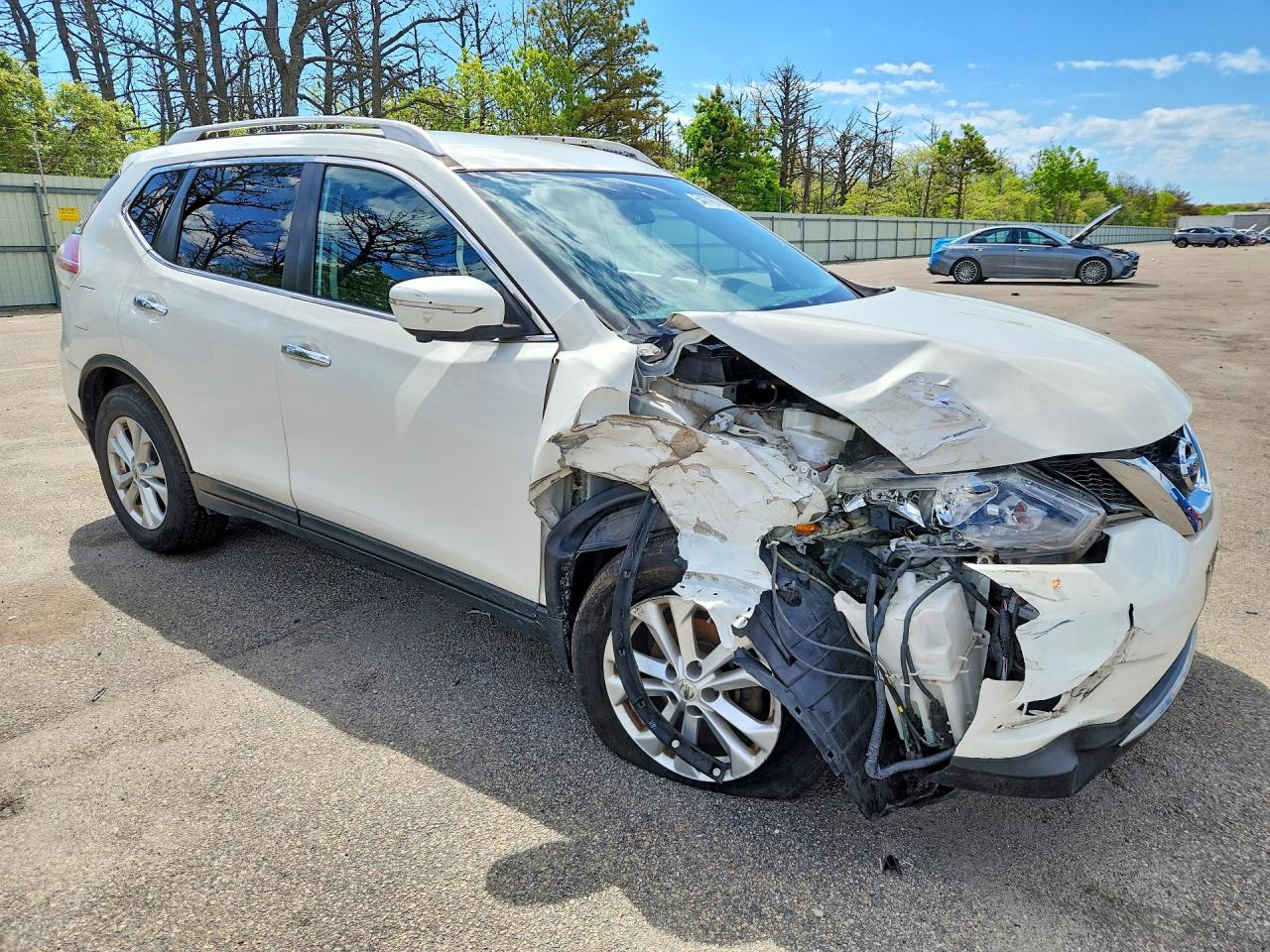 2014 Nissan Rogue Sv White vin: 5N1AT2MV0EC793718