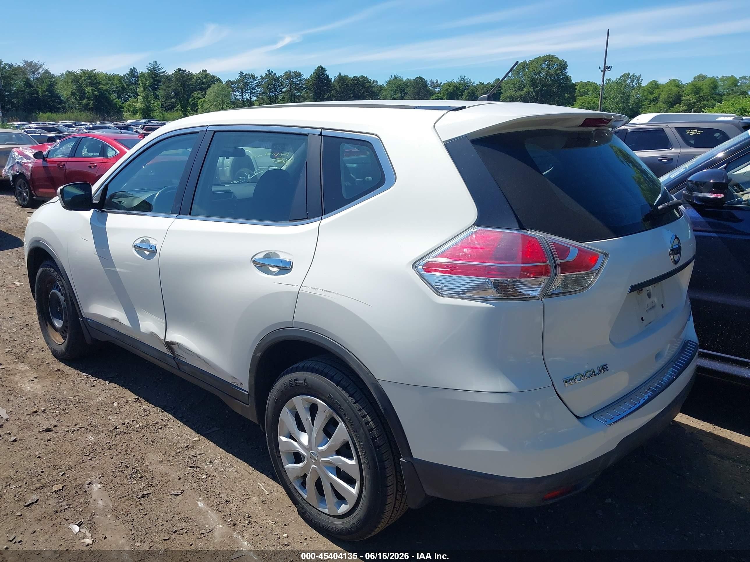 2014 Nissan Rogue S Белый vin: 5N1AT2MV0EC869518