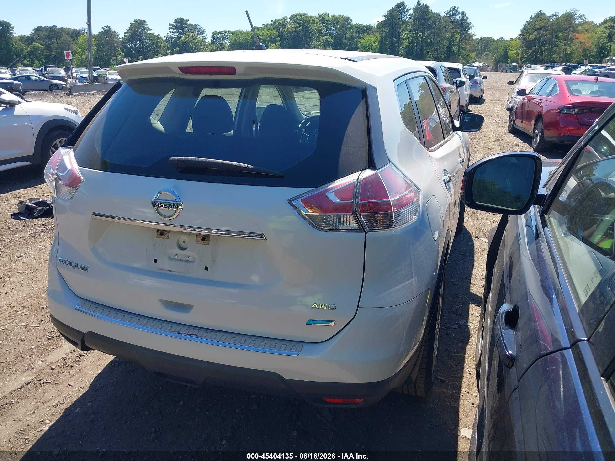 2014 Nissan Rogue S Белый vin: 5N1AT2MV0EC869518