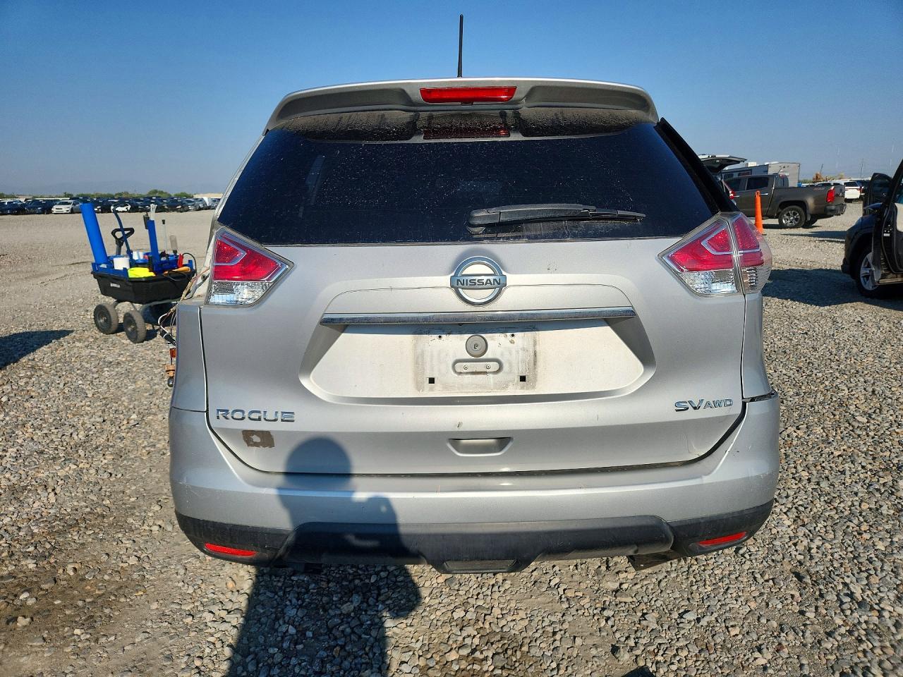 2015 Nissan Rogue Sv Silver vin: 5N1AT2MV0FC779433