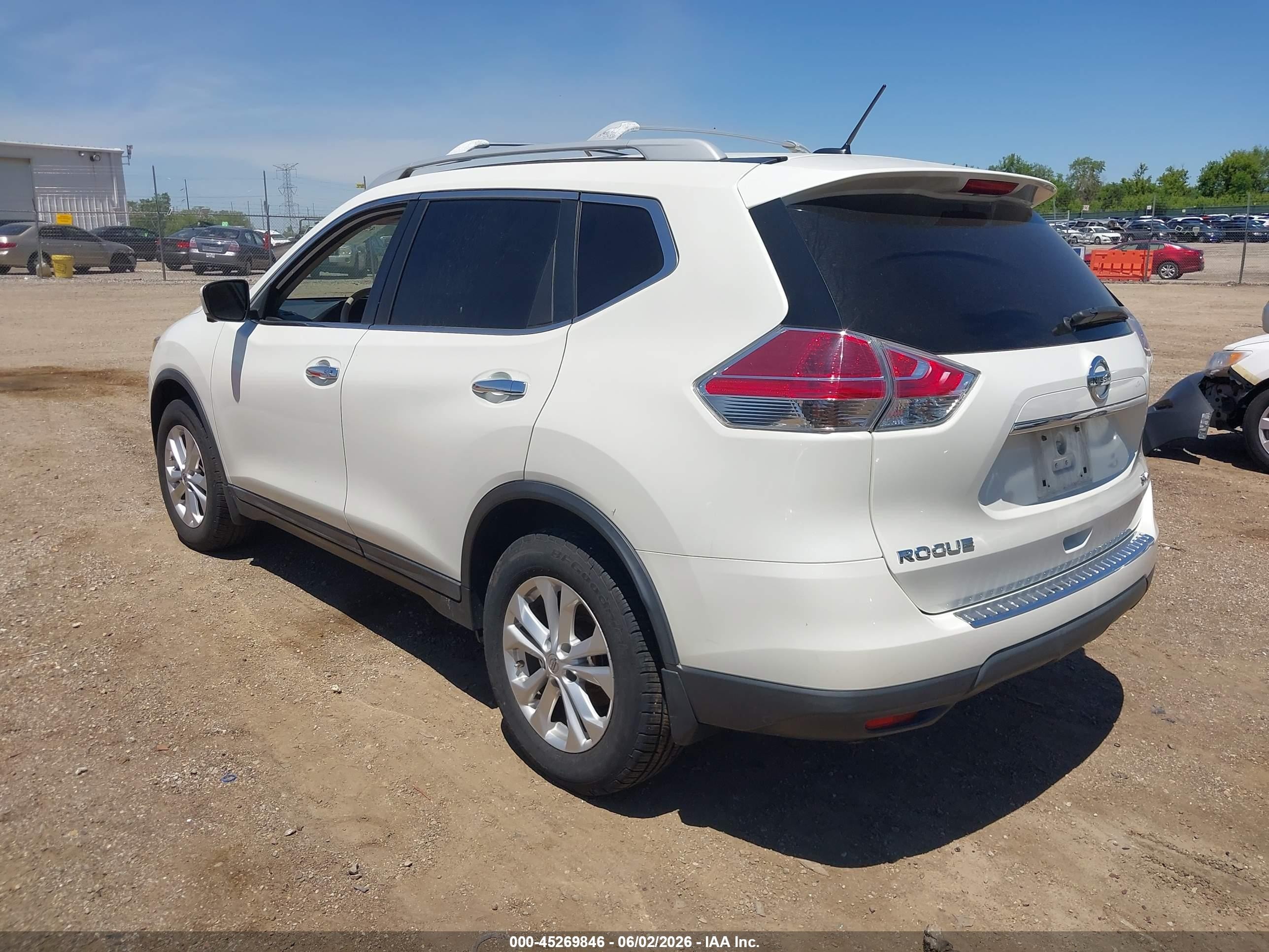 2015 Nissan Rogue Sv White vin: 5N1AT2MV0FC780498
