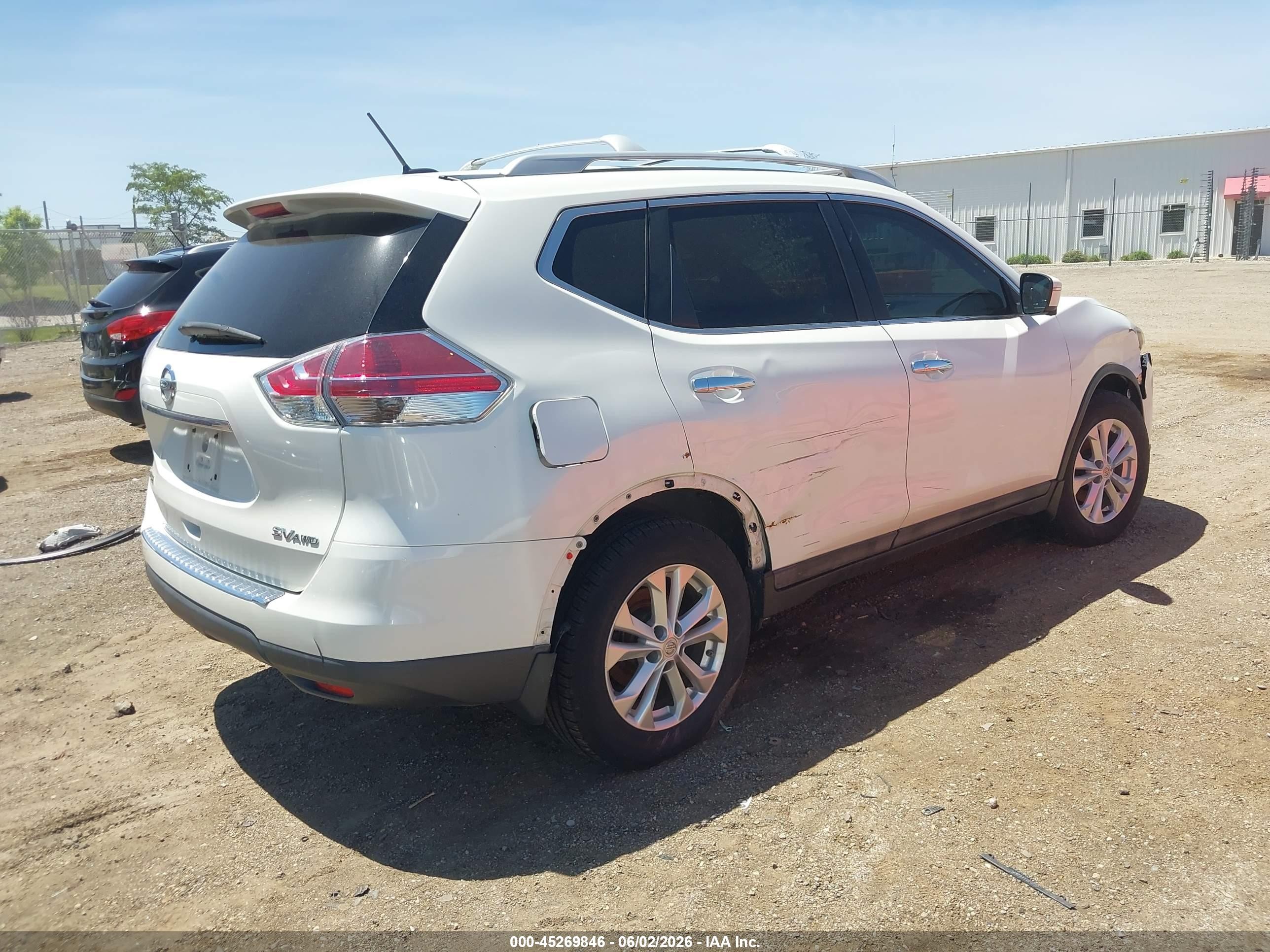 2015 Nissan Rogue Sv White vin: 5N1AT2MV0FC780498