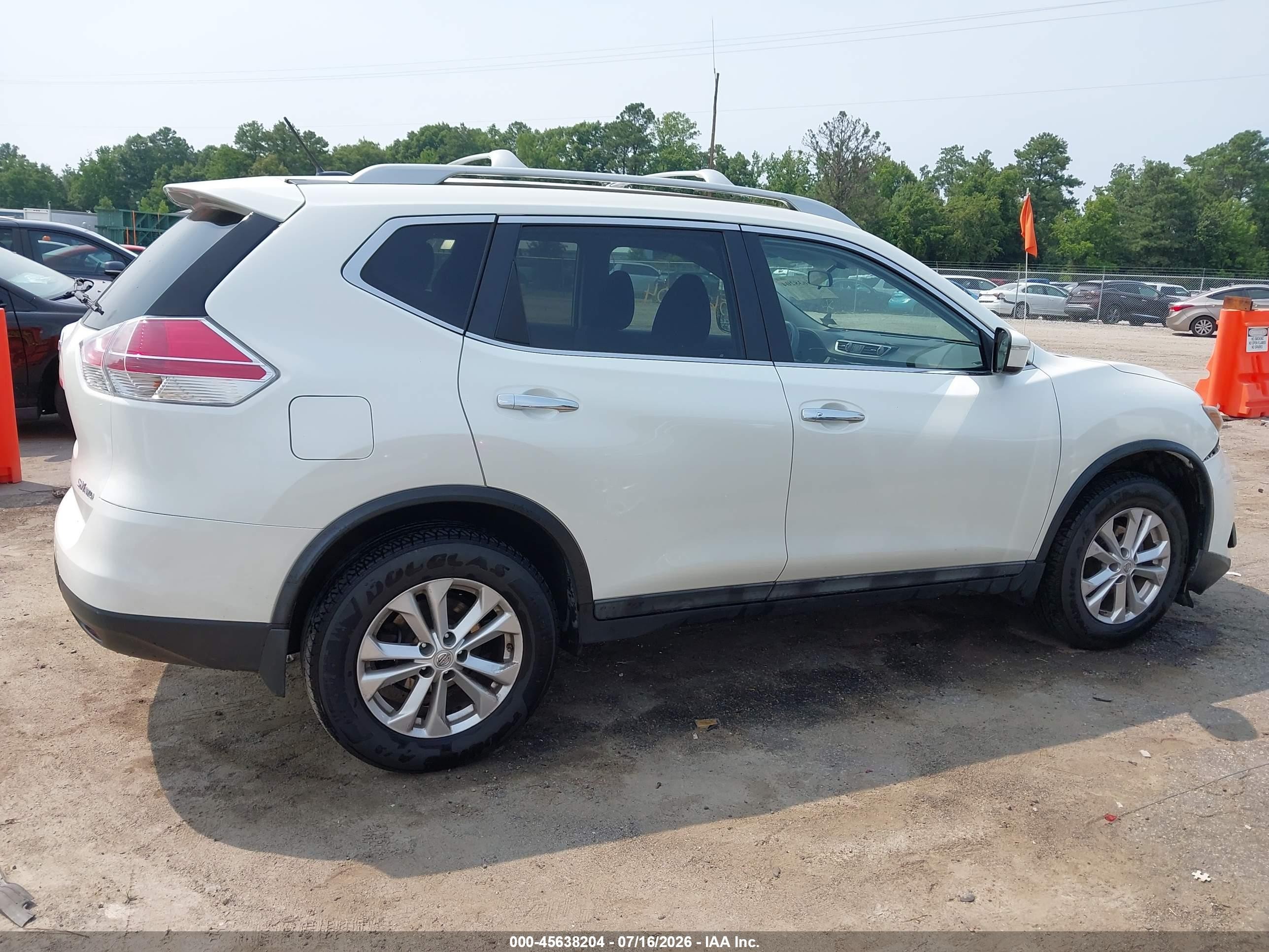 2015 Nissan Rogue Sv White vin: 5N1AT2MV0FC791629