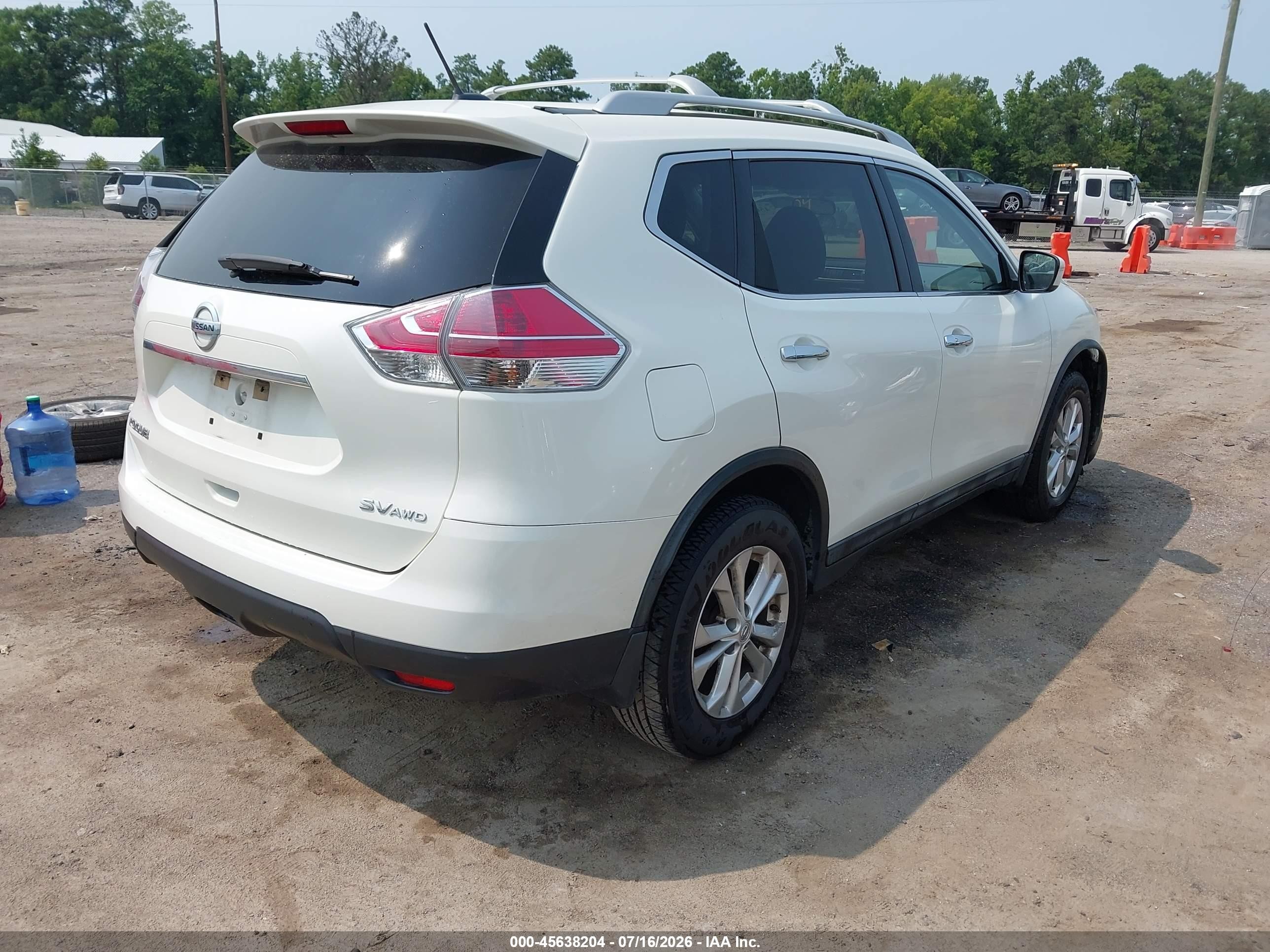 2015 Nissan Rogue Sv White vin: 5N1AT2MV0FC791629