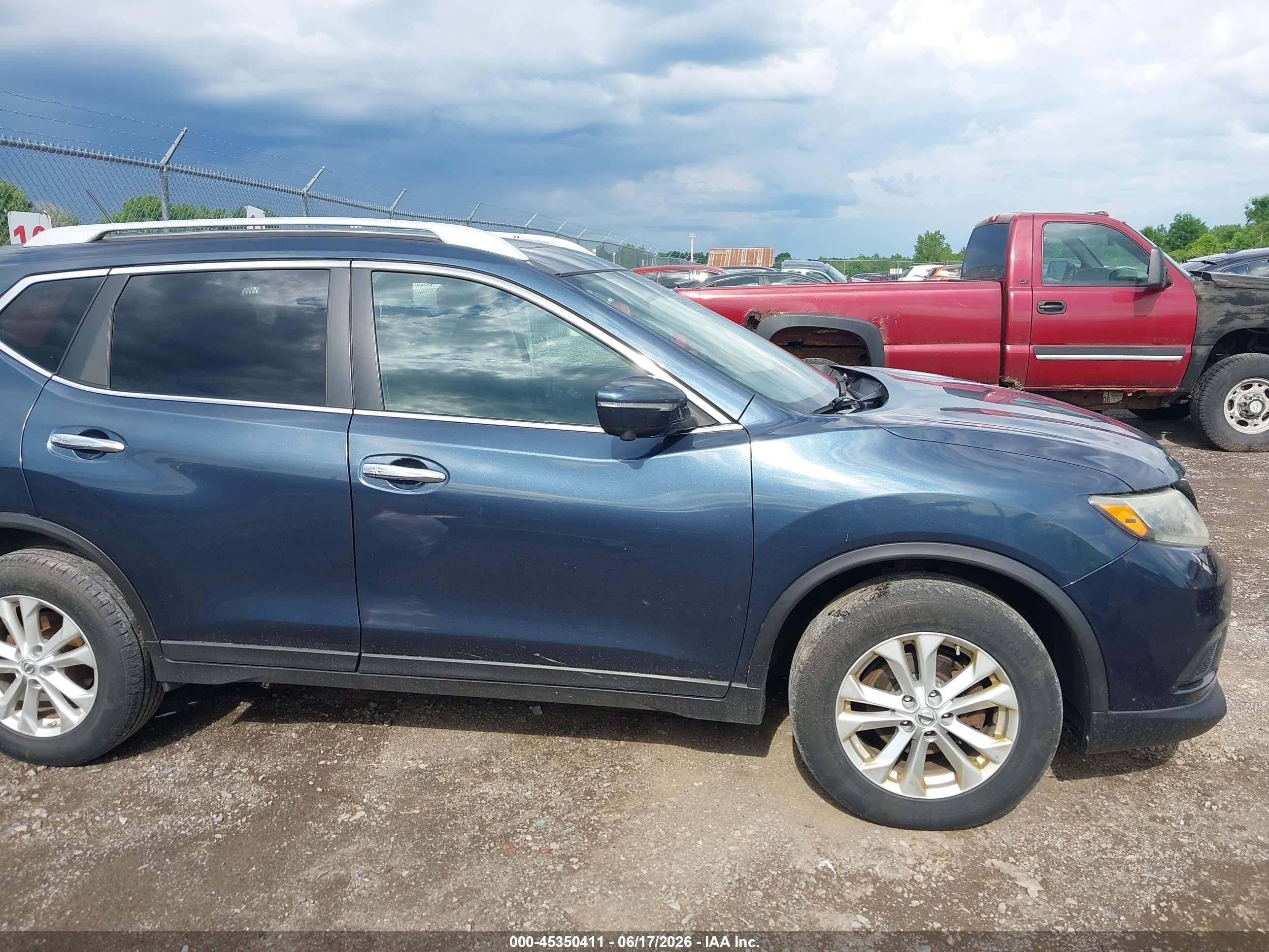 2015 Nissan Rogue Sv Blue vin: 5N1AT2MV0FC823298