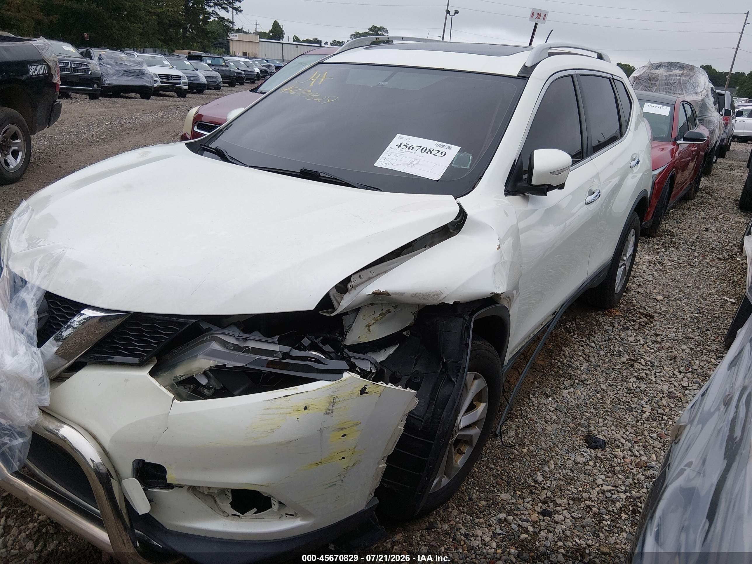 2015 Nissan Rogue Sv White vin: 5N1AT2MV0FC836469