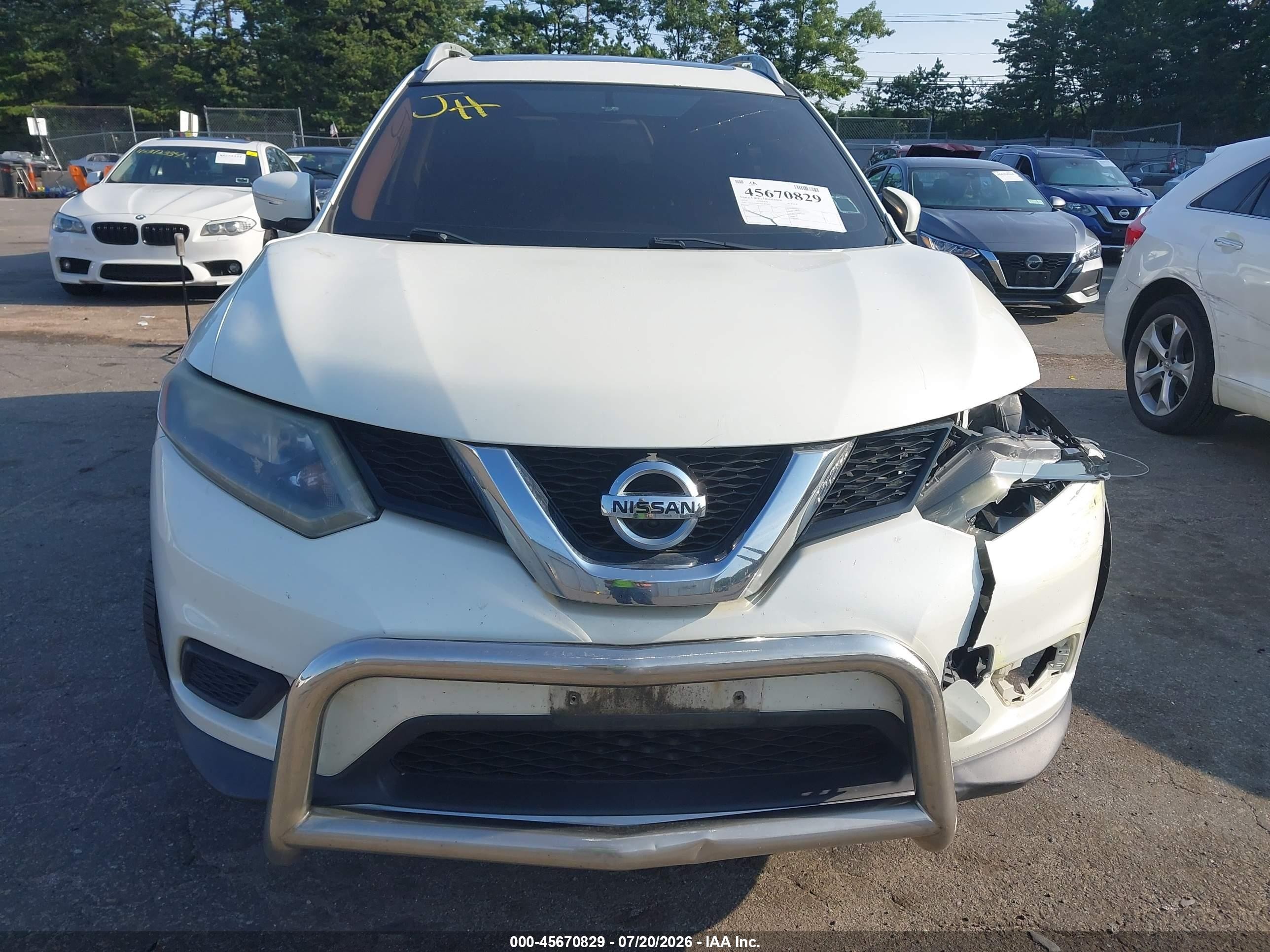 2015 Nissan Rogue Sv White vin: 5N1AT2MV0FC836469