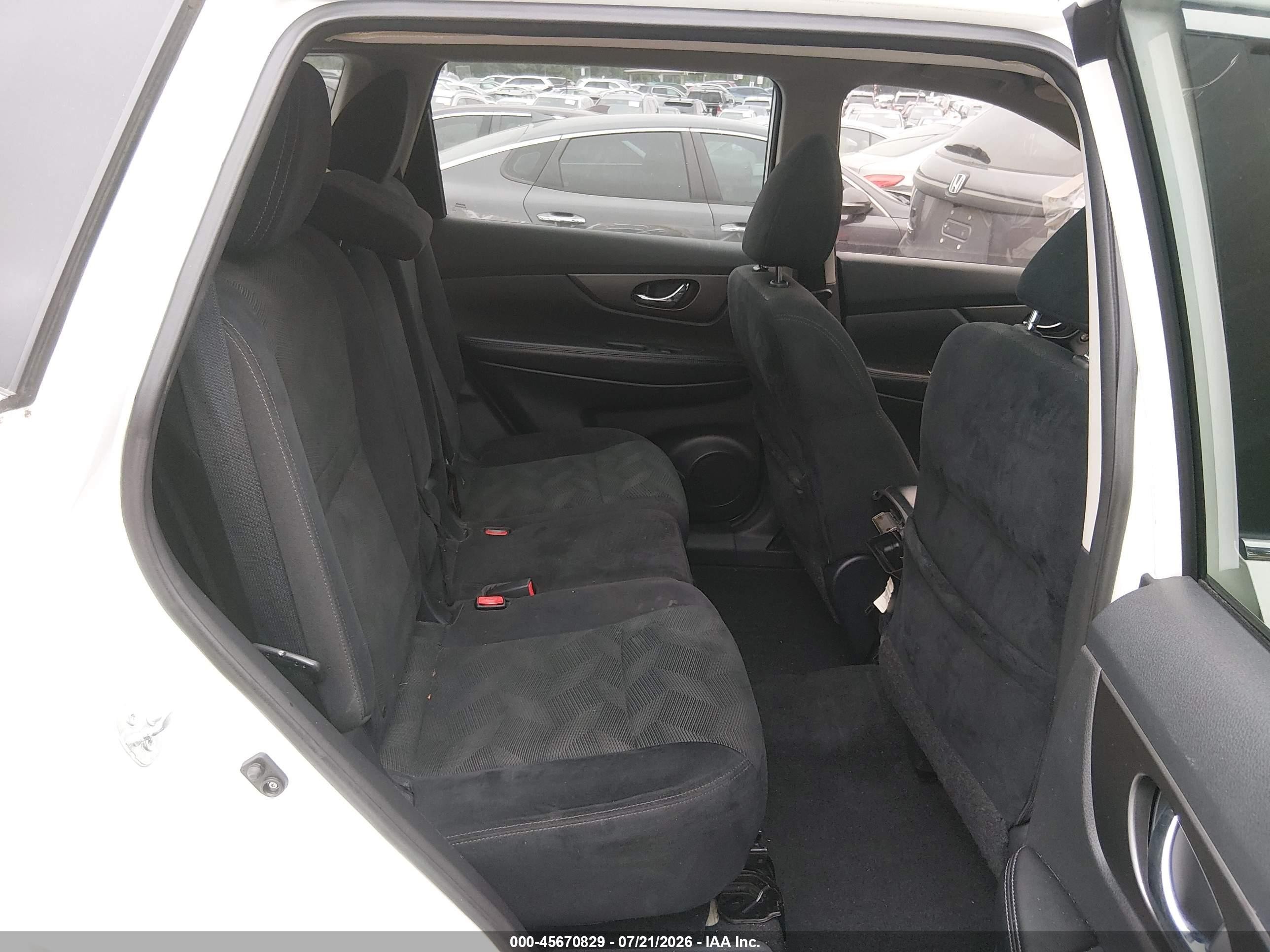 2015 Nissan Rogue Sv White vin: 5N1AT2MV0FC836469