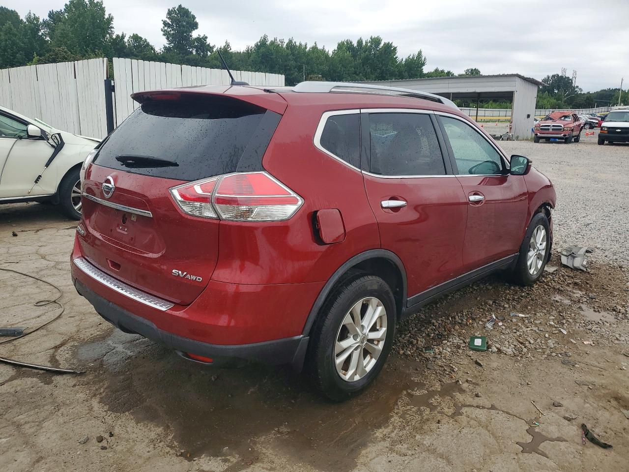 2015 Nissan Rogue Sv Red vin: 5N1AT2MV0FC836620
