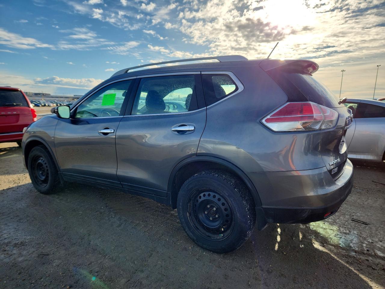 2015 Nissan Rogue S Silver vin: 5N1AT2MV0FC869276