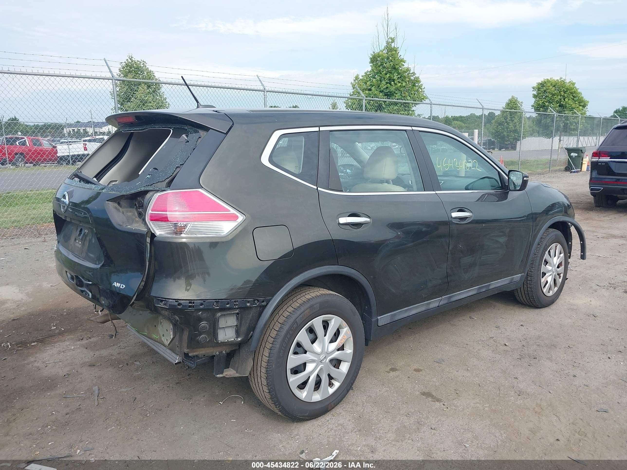 2015 Nissan Rogue S Gray vin: 5N1AT2MV0FC873540