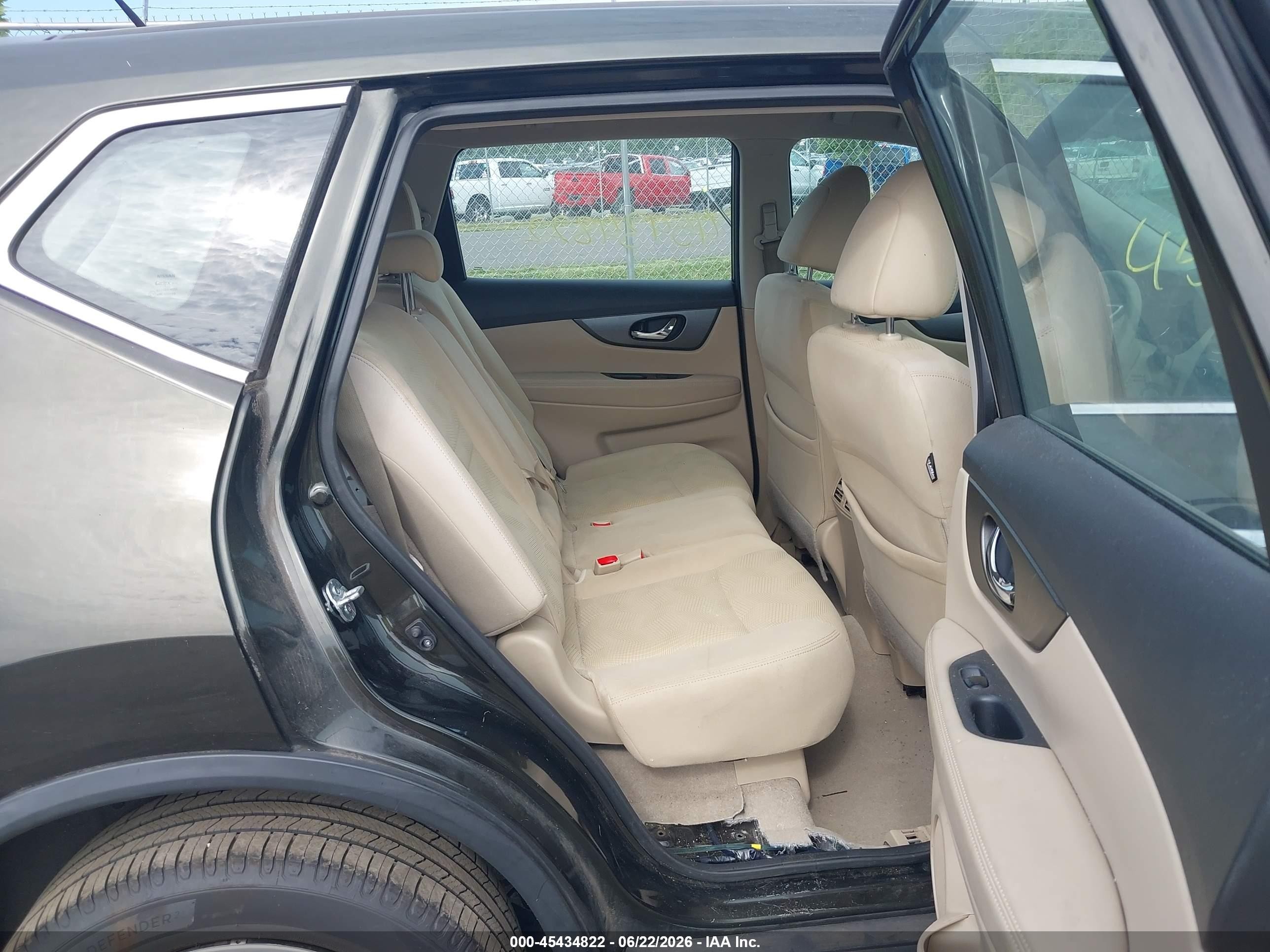 2015 Nissan Rogue S Gray vin: 5N1AT2MV0FC873540