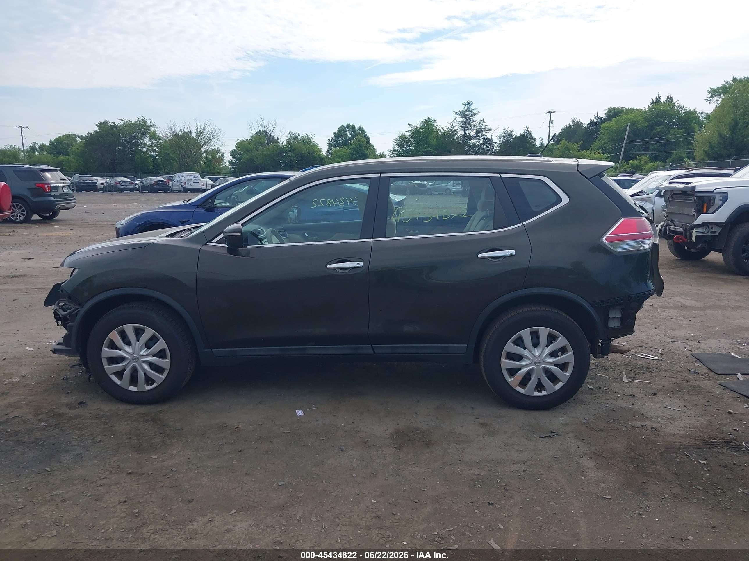 2015 Nissan Rogue S Gray vin: 5N1AT2MV0FC873540