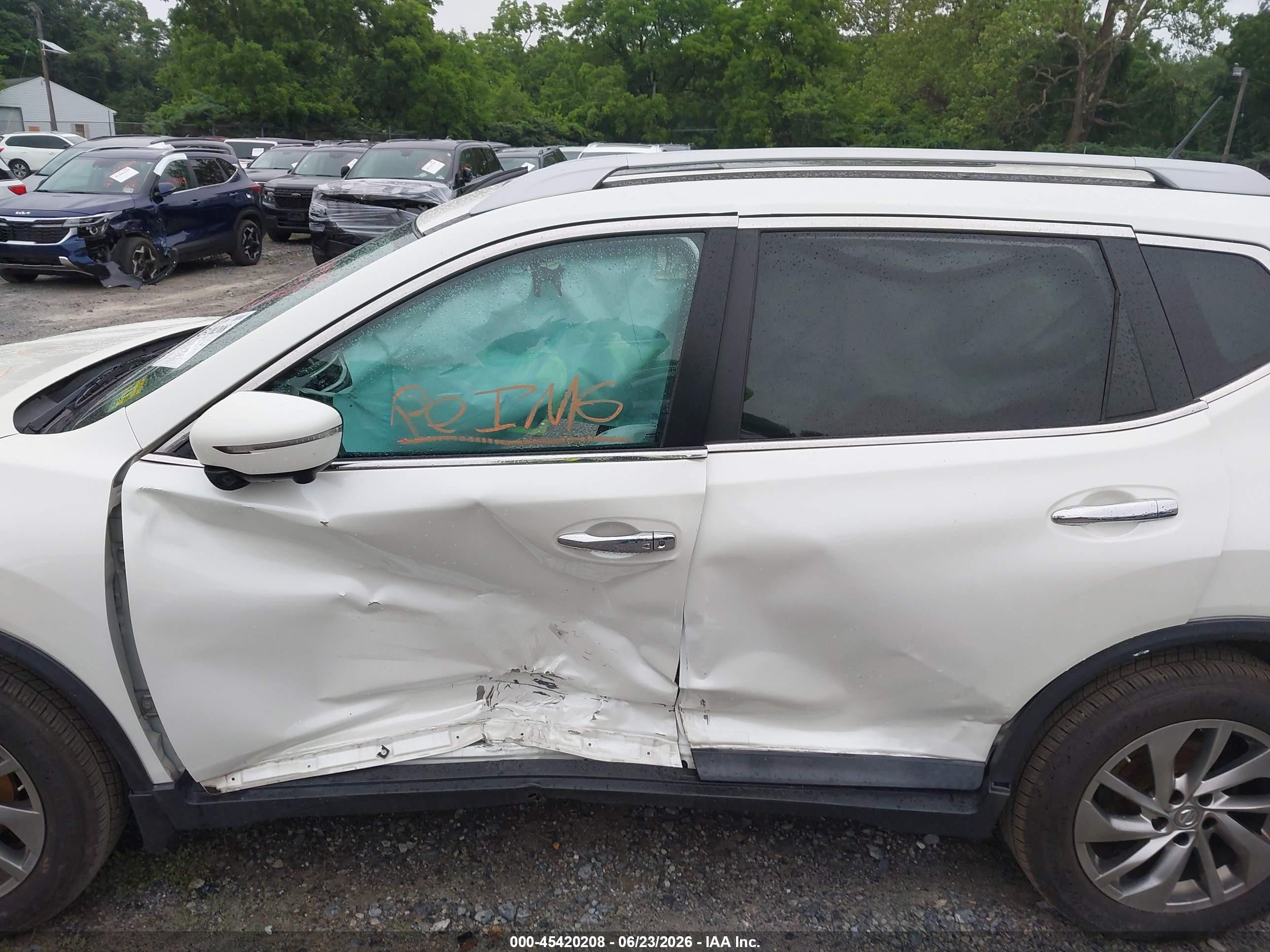2015 Nissan Rogue Sl White vin: 5N1AT2MV0FC895408
