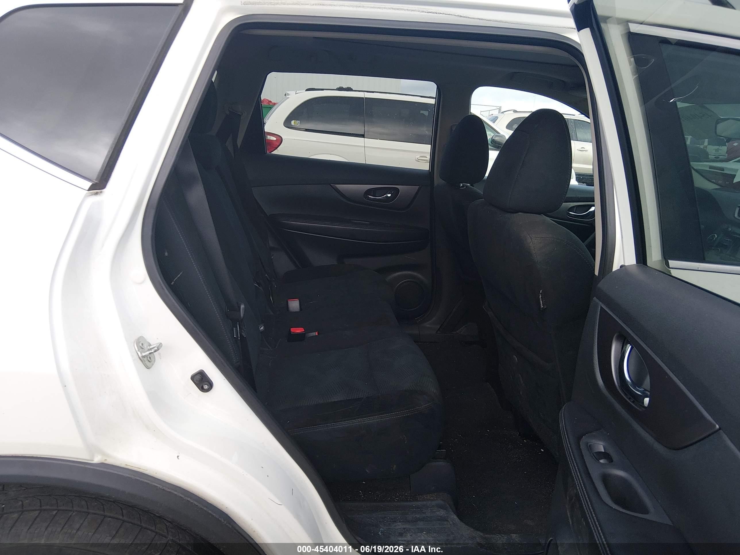 2015 Nissan Rogue Sv White vin: 5N1AT2MV0FC909808