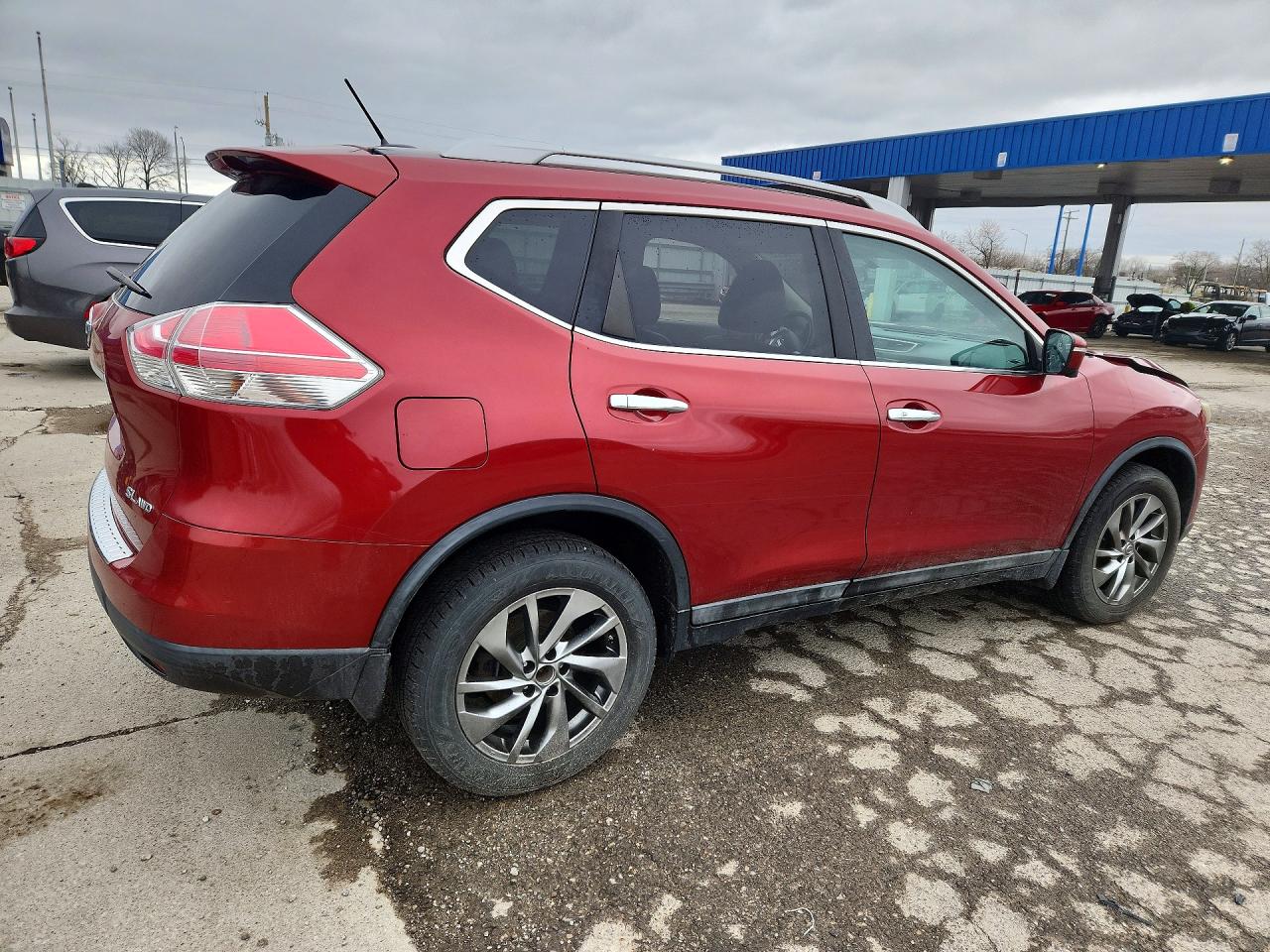 2015 Nissan Rogue Sl Бордовый vin: 5N1AT2MV0FC922624