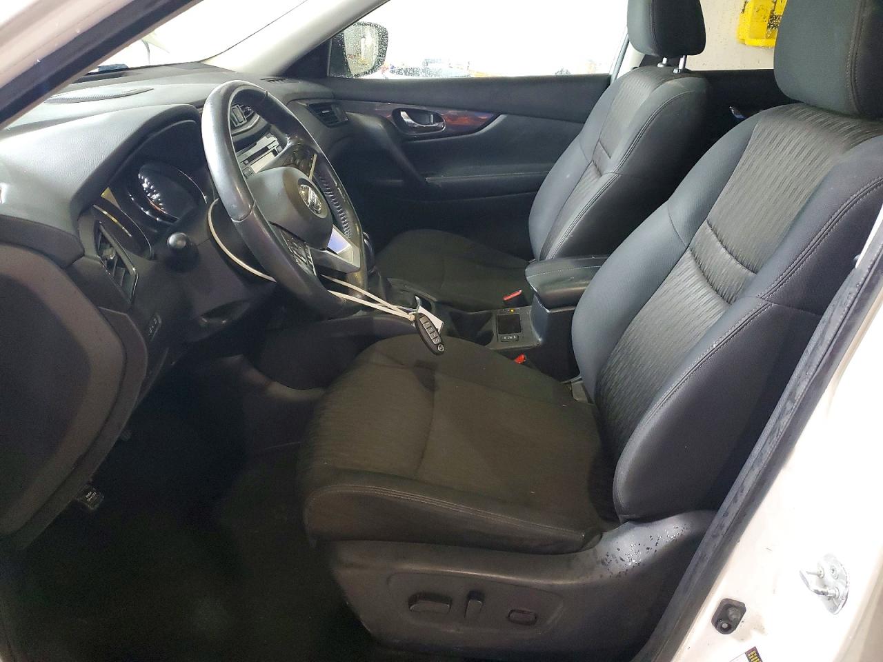 2017 Nissan Rogue Sv White vin: 5N1AT2MV0HC766636