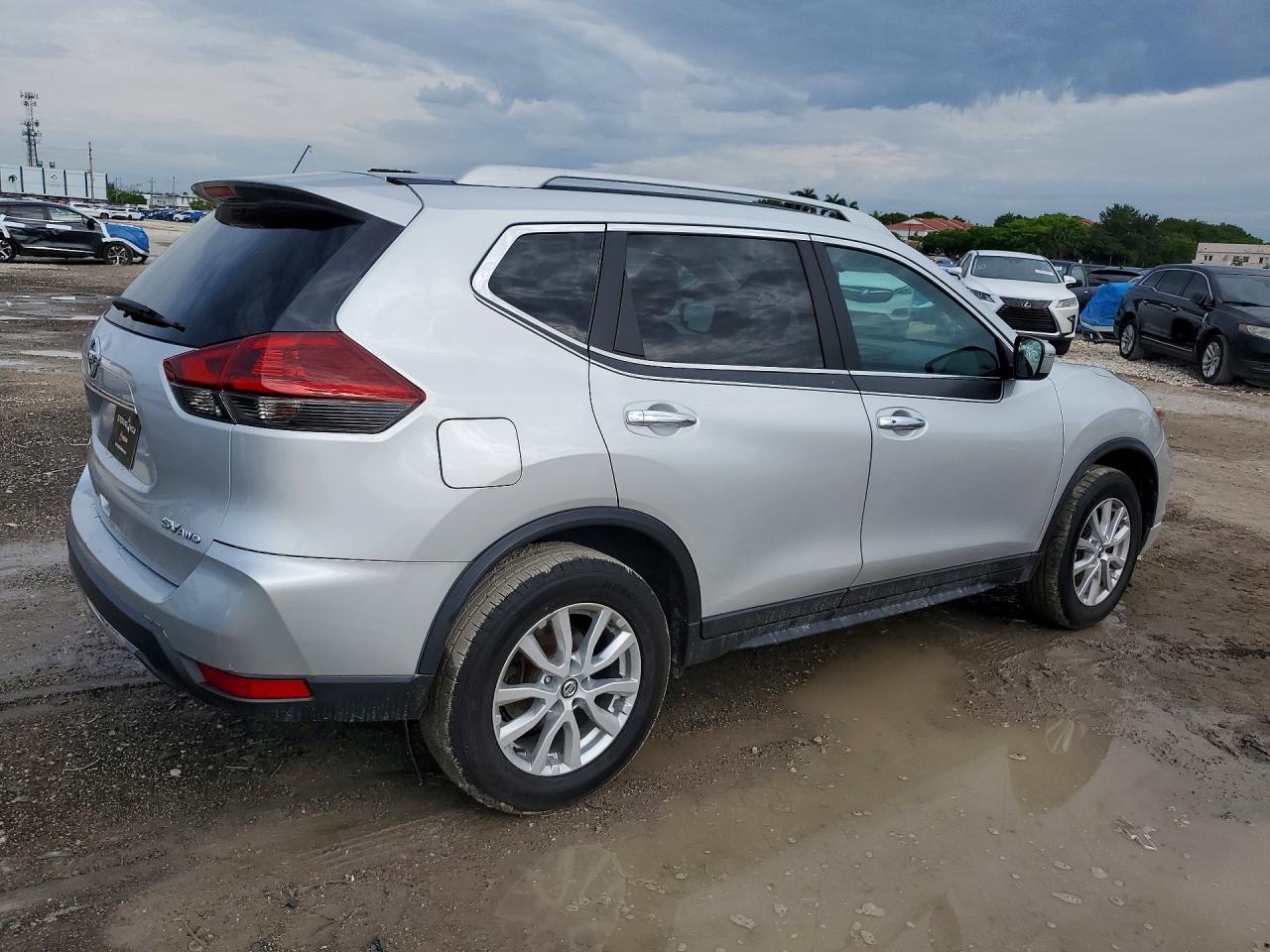 2018 Nissan Rogue Sv Silver vin: 5N1AT2MV0JC711318