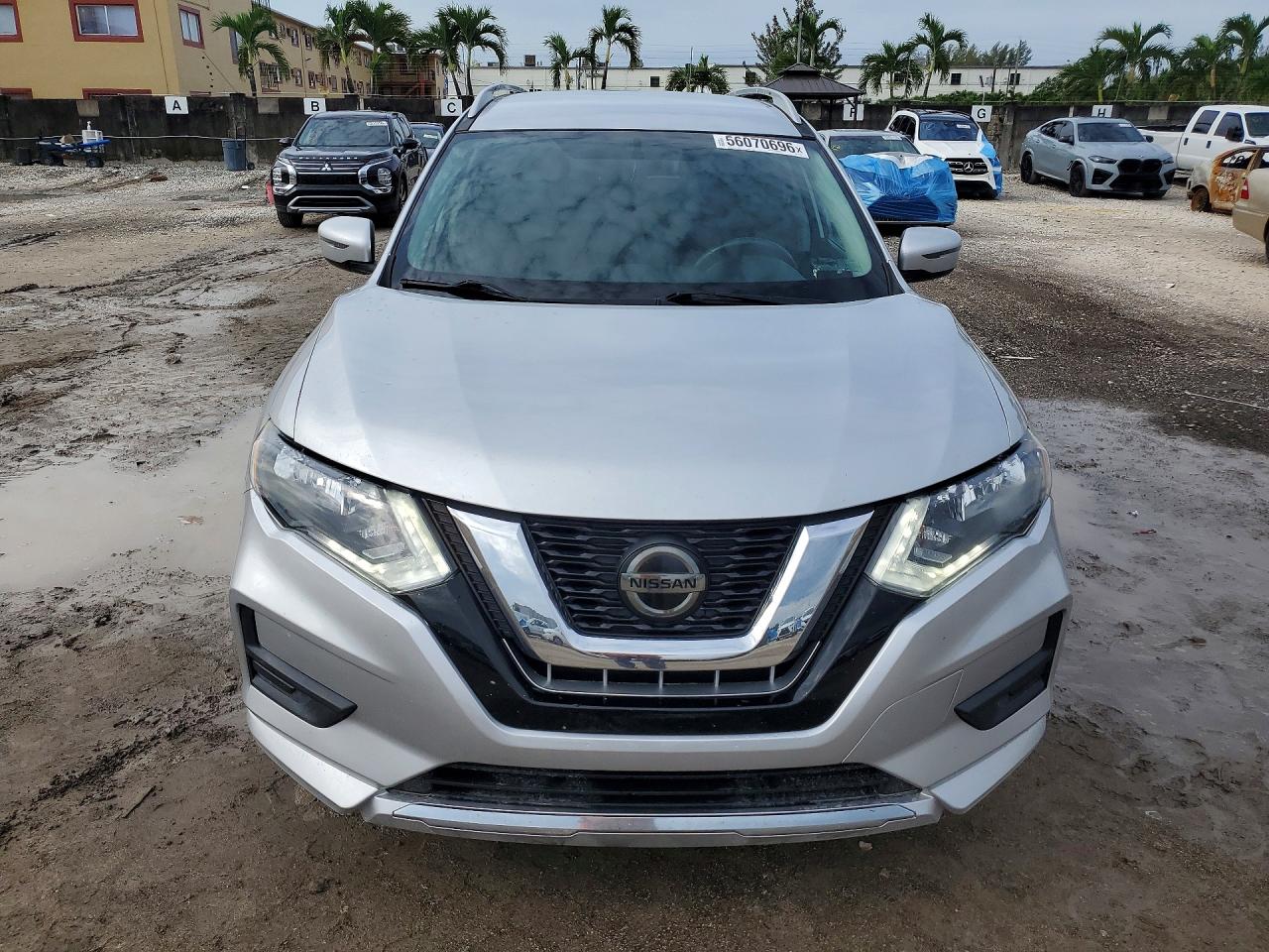 2018 Nissan Rogue Sv Silver vin: 5N1AT2MV0JC711318